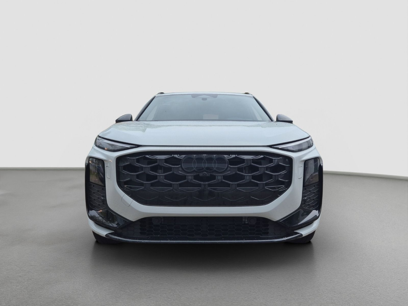 Audi - Q3_4 Audi - Q3_4