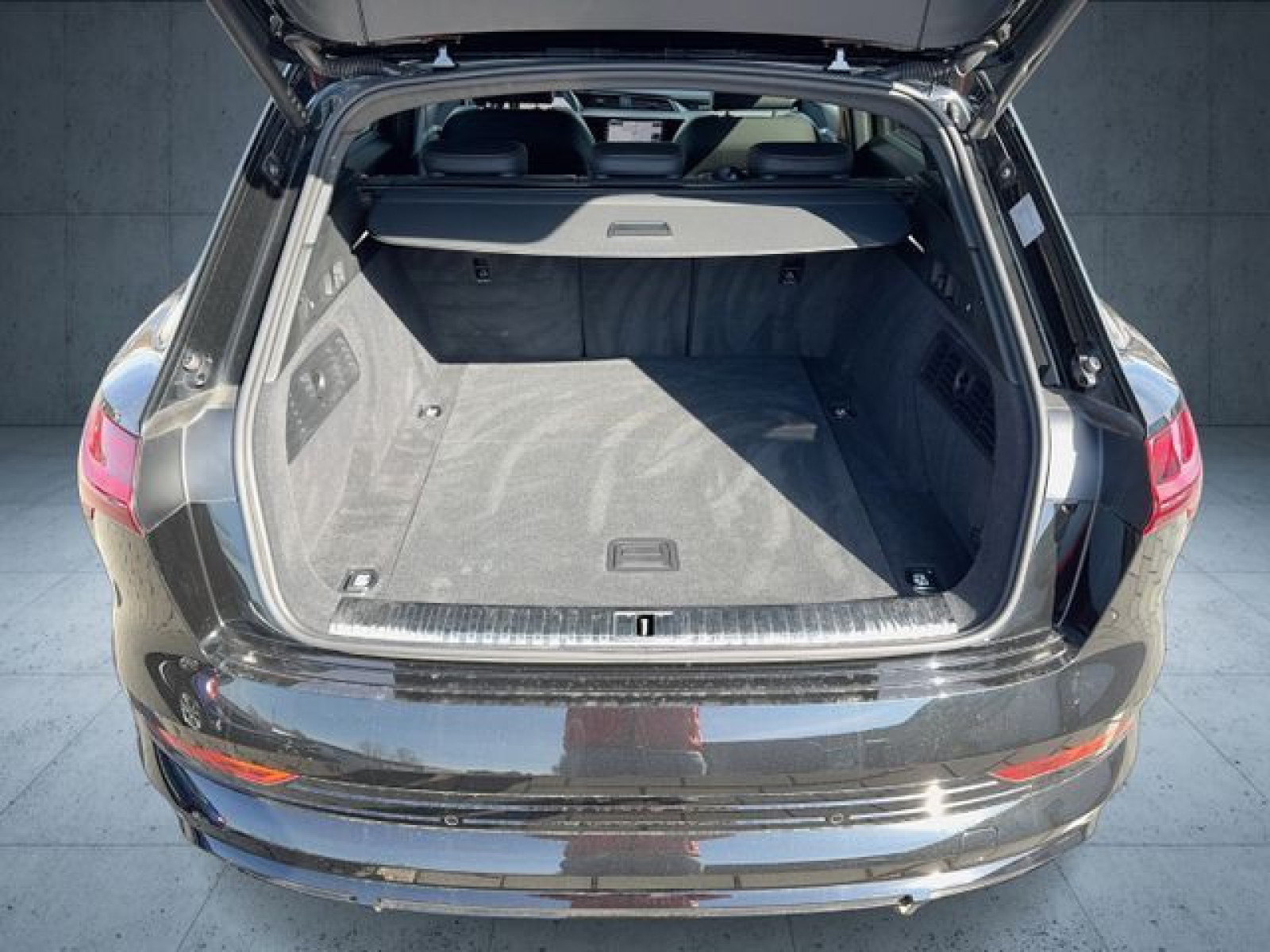 Audi - e-tron_15