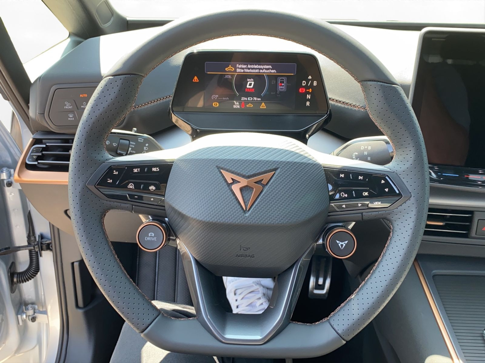 Cupra - Born_12