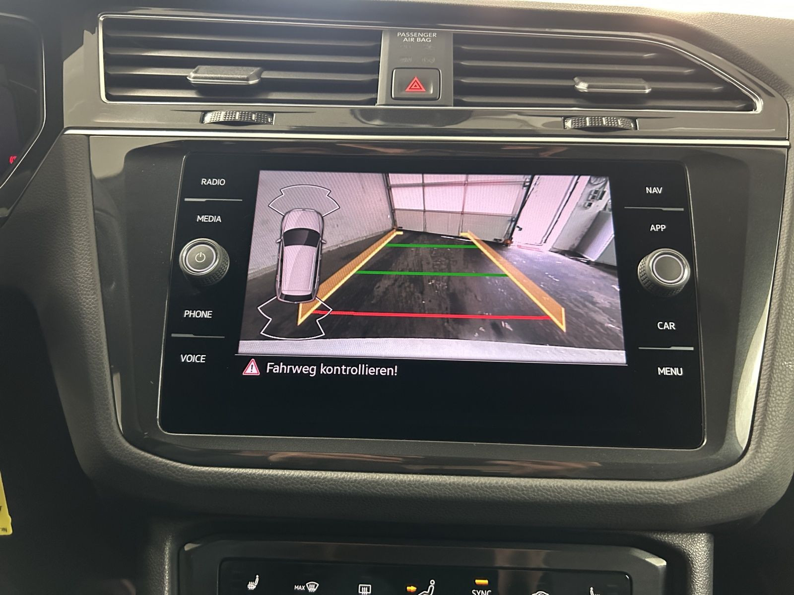 Volkswagen - Tiguan_25