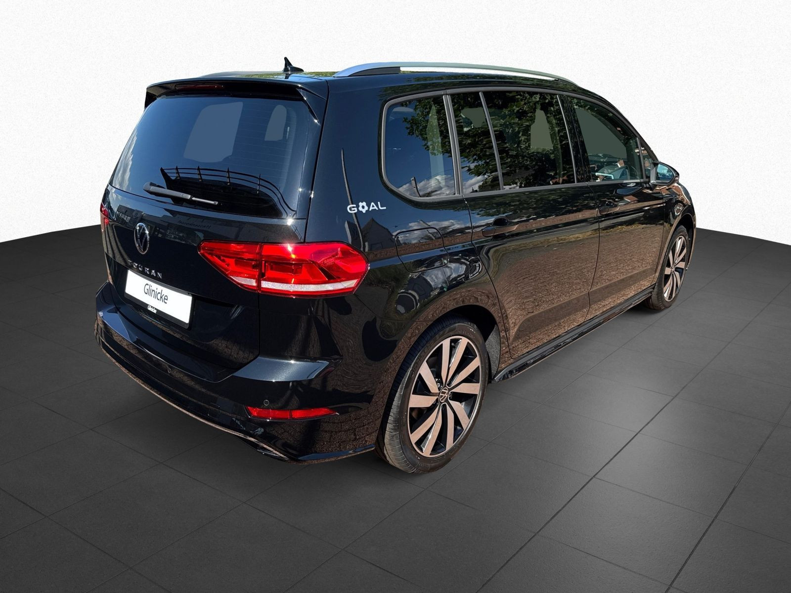 Volkswagen - Touran_4