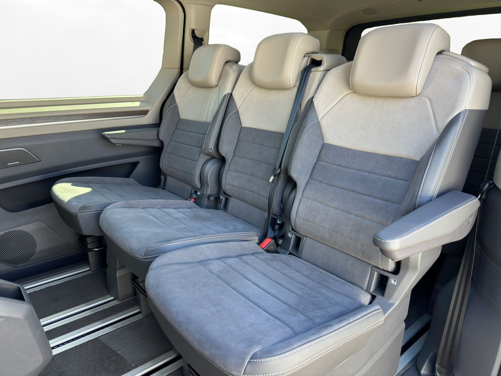 Volkswagen - Multivan_10