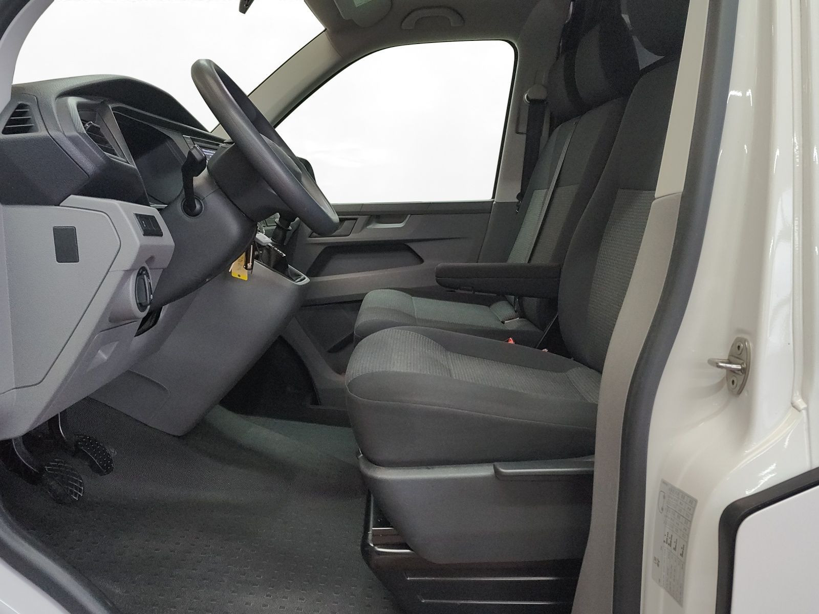 Volkswagen - T6.1 Transporter_3