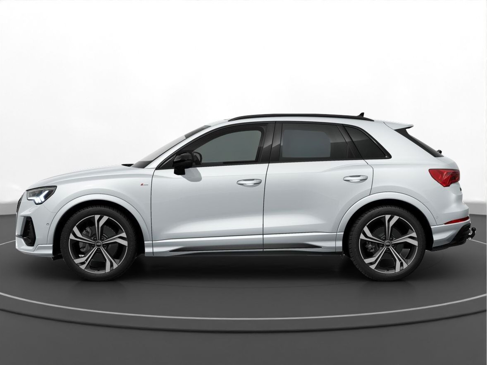 Audi - Q3_4