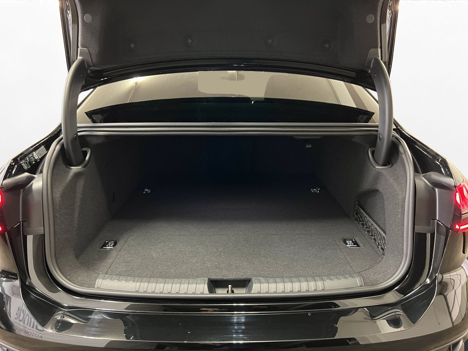 Audi - A6 Limousine_21