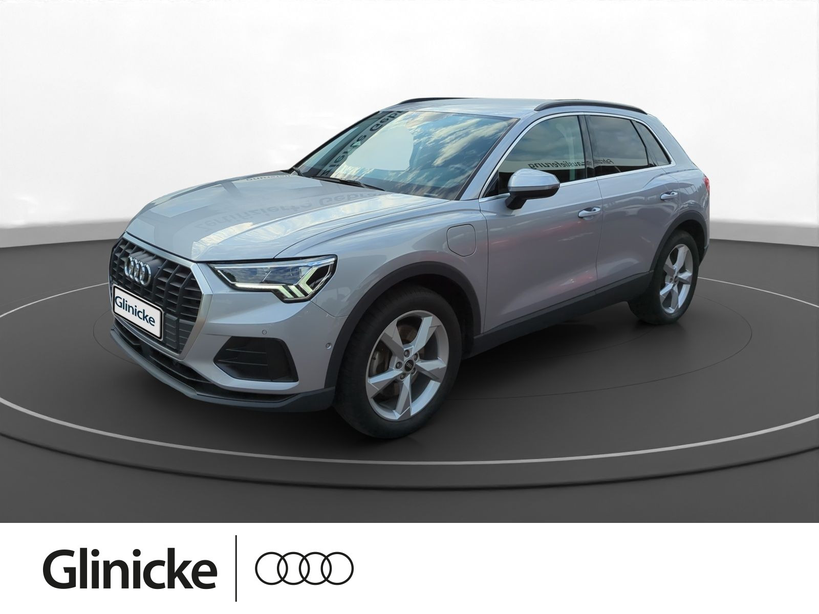 Audi - Q3_1