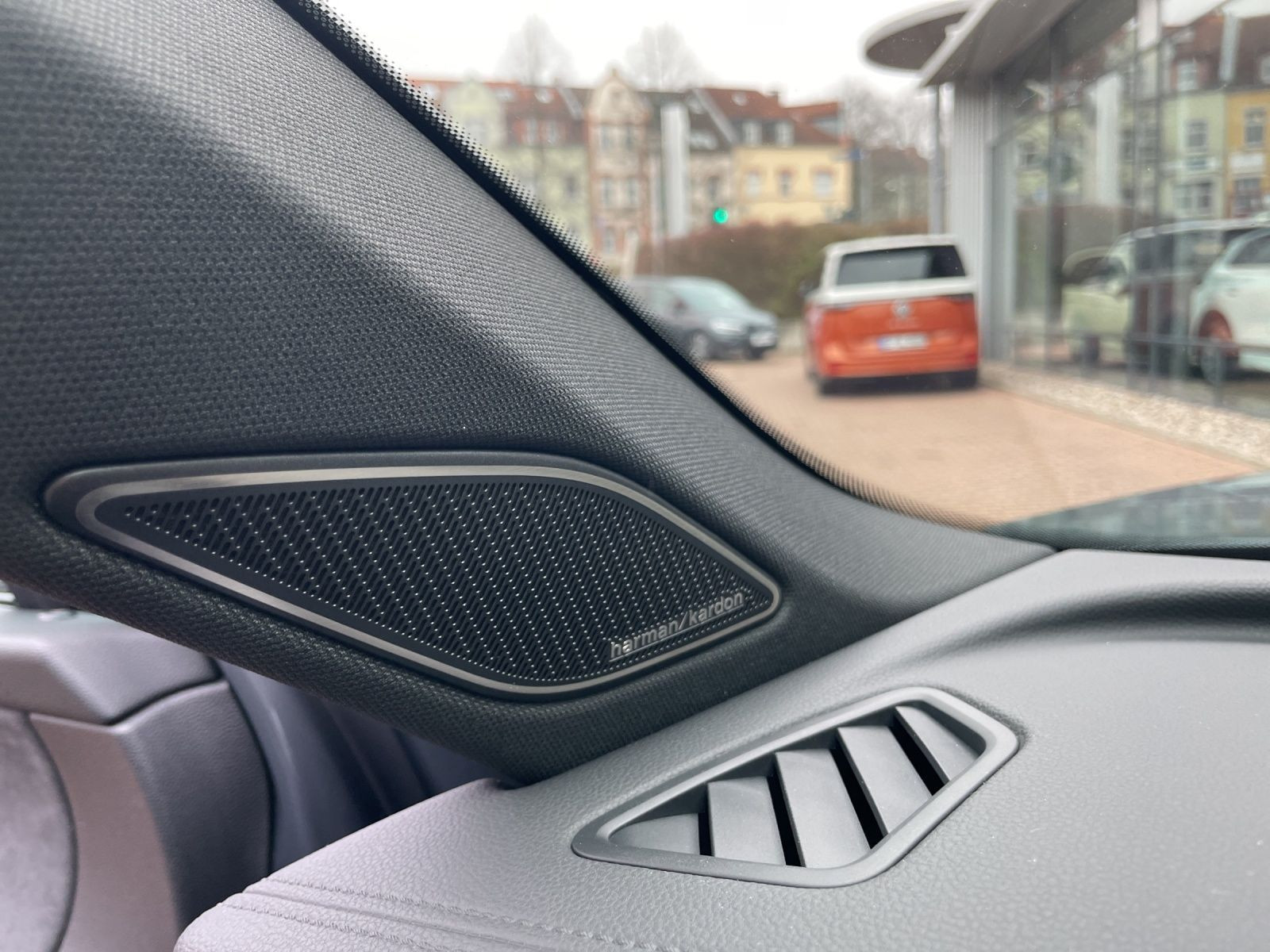 Volkswagen - Tayron_16