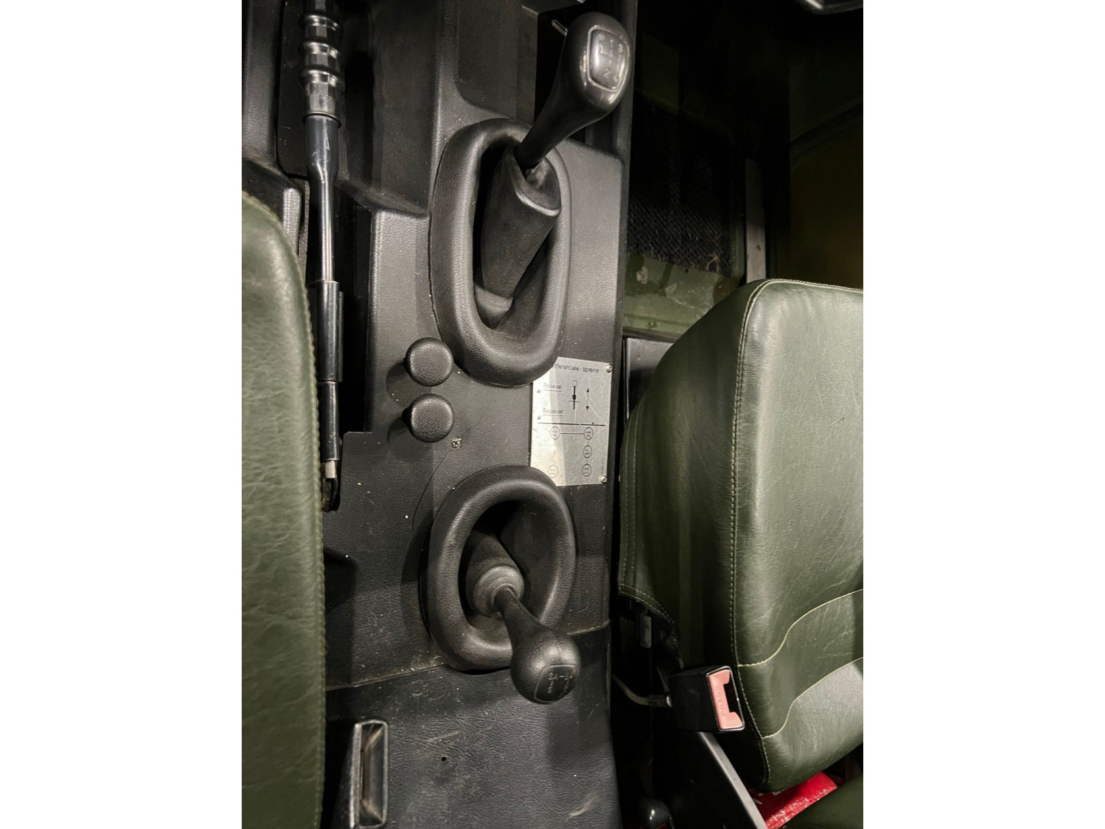 Mercedes-Benz - 240_18