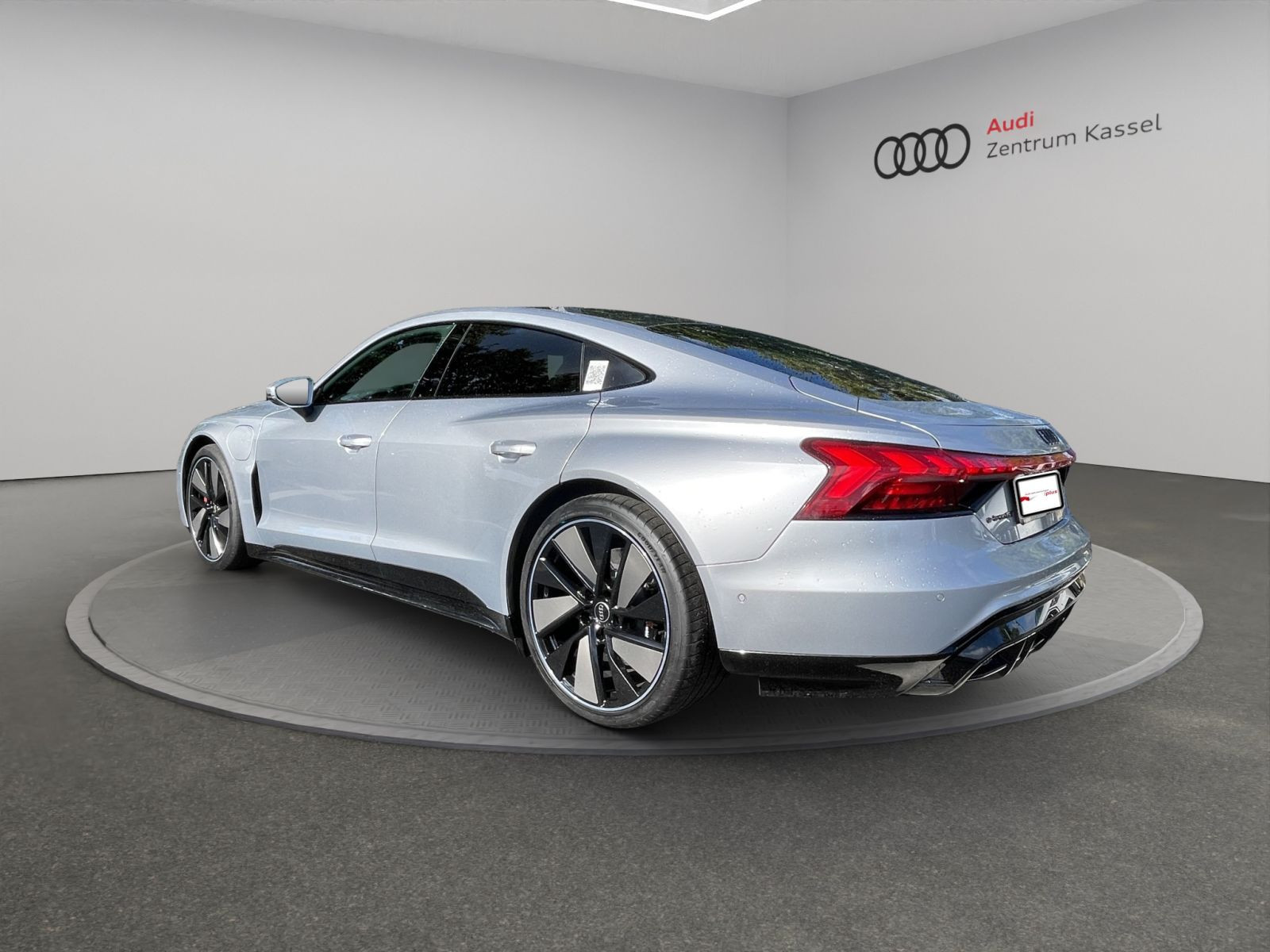 Audi - e-tron GT quattro_5