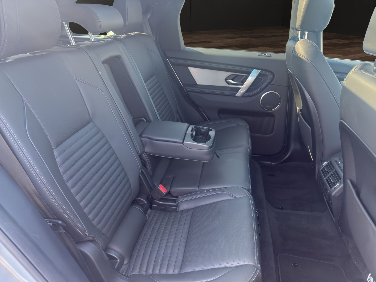 Land Rover - Discovery Sport_8
