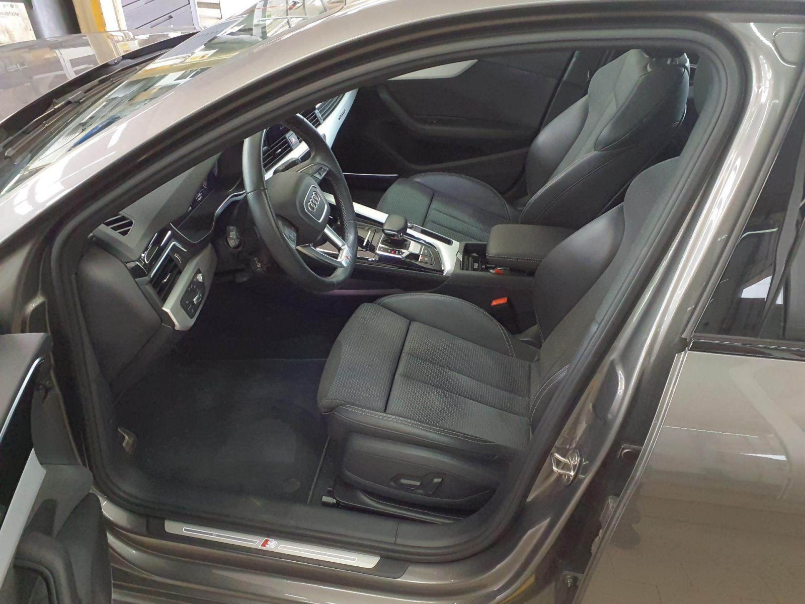 Audi - A4 Avant_3