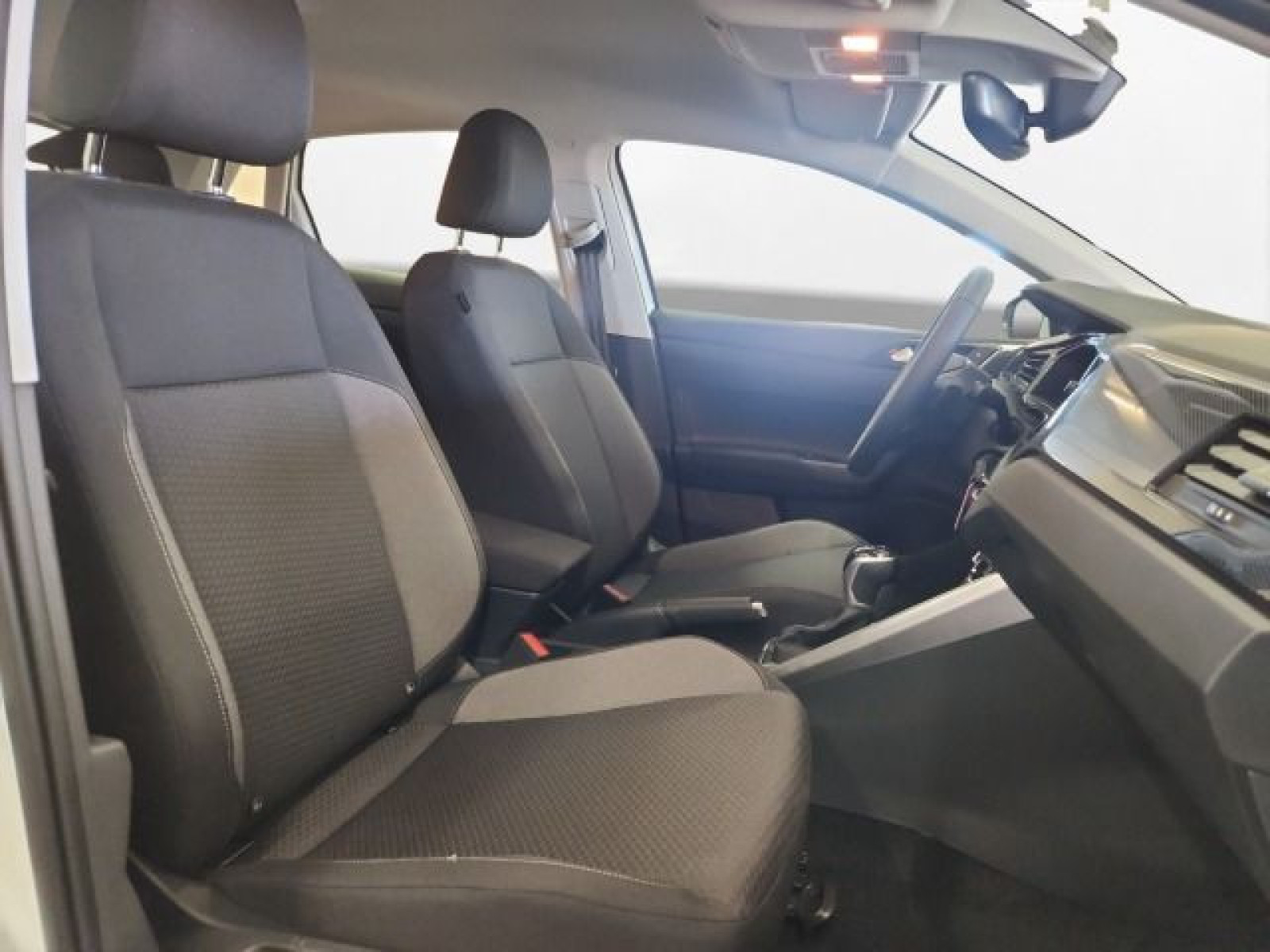 Volkswagen - Polo_11