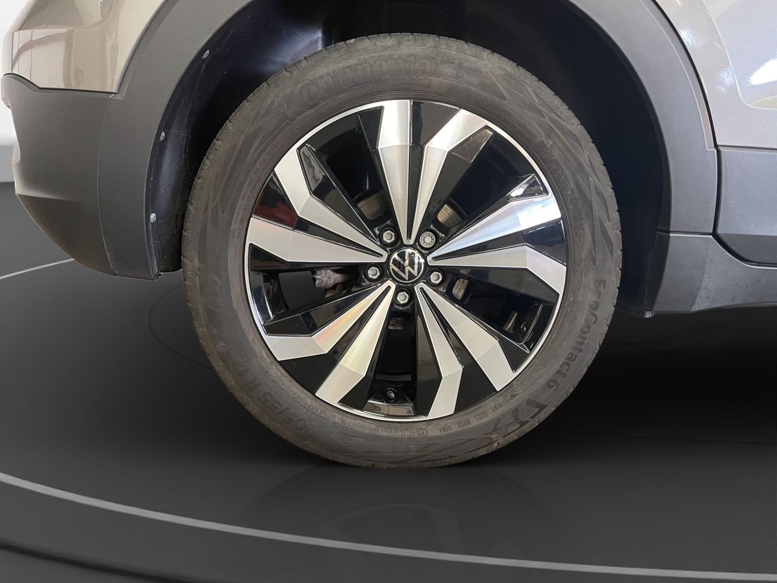 Volkswagen - T-Cross_16