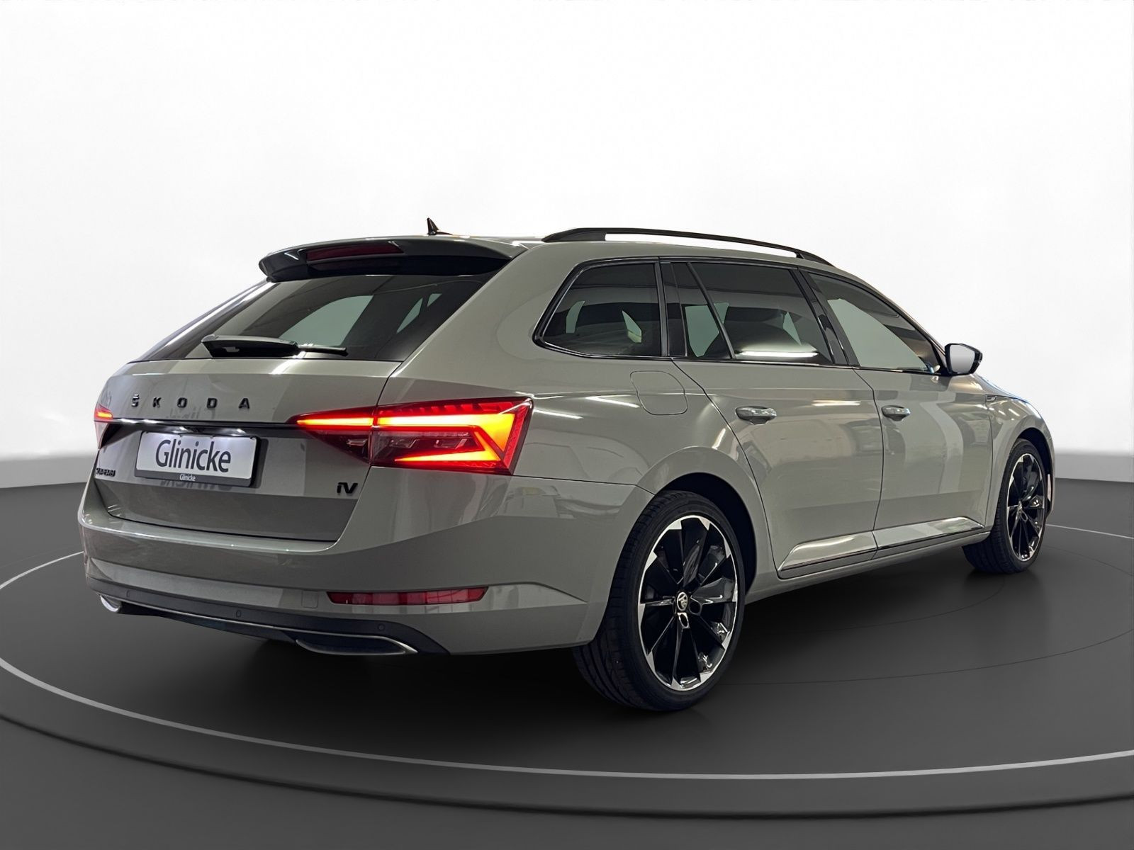 Škoda - Superb_4