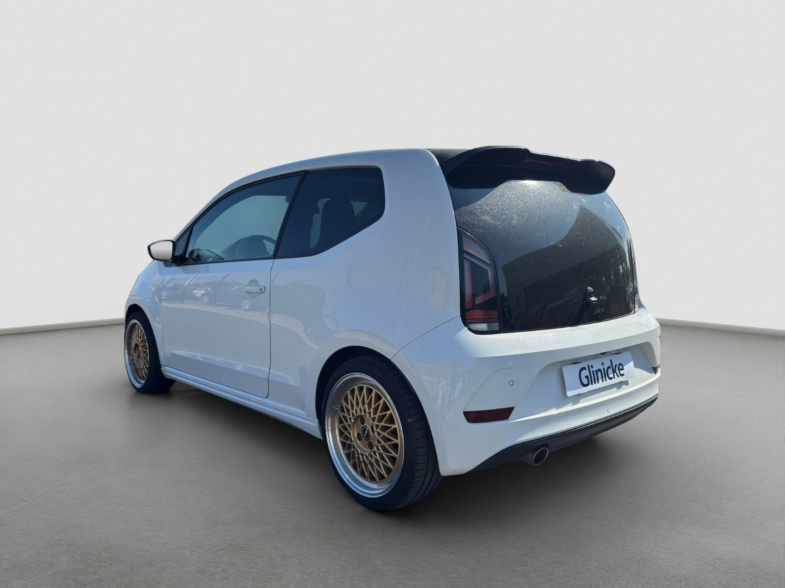 Volkswagen - up!_4