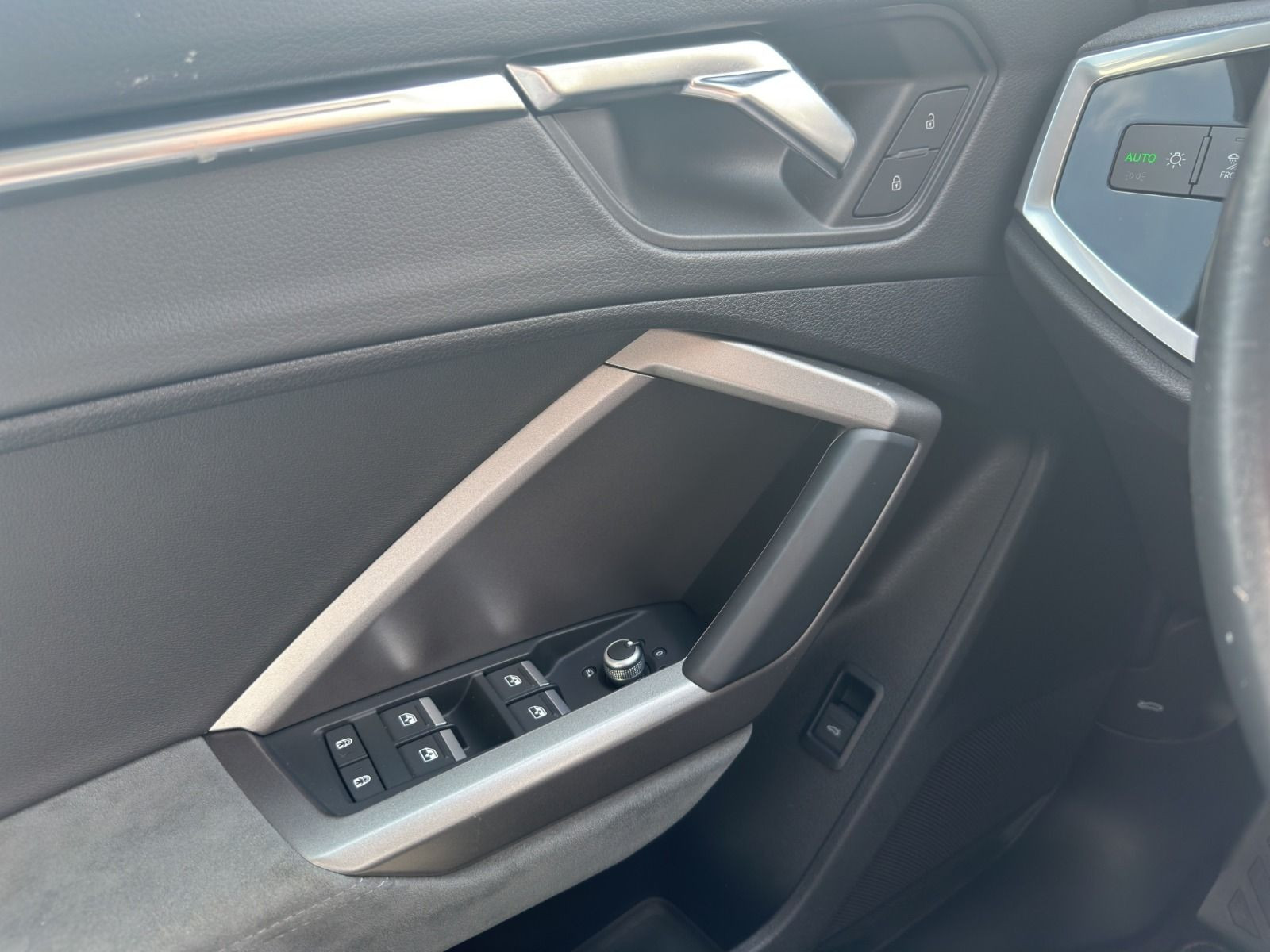 Audi - Q3 Sportback_11