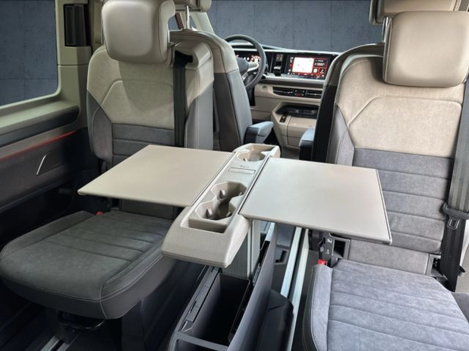 Volkswagen - Multivan_18