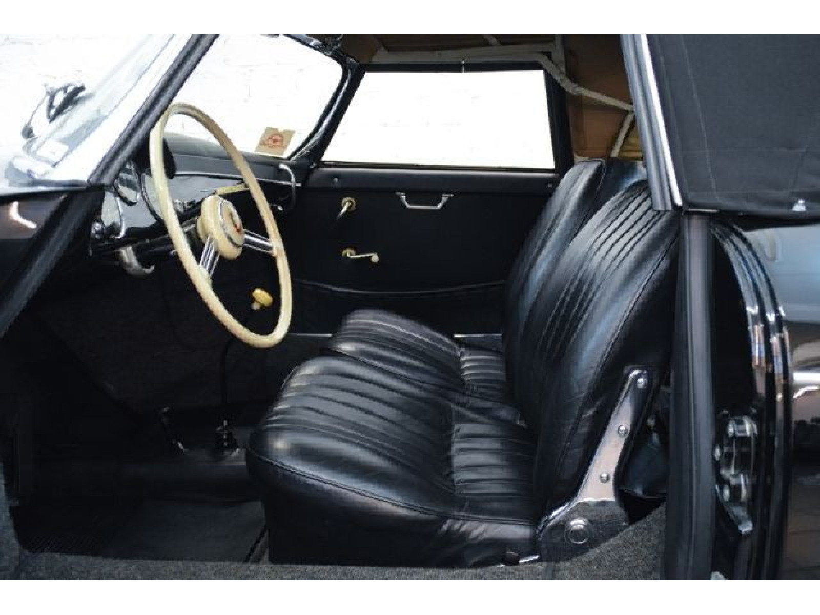 Porsche - 356_19