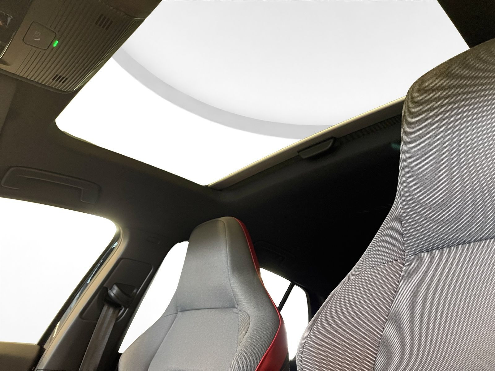 Volkswagen - Golf GTI_11