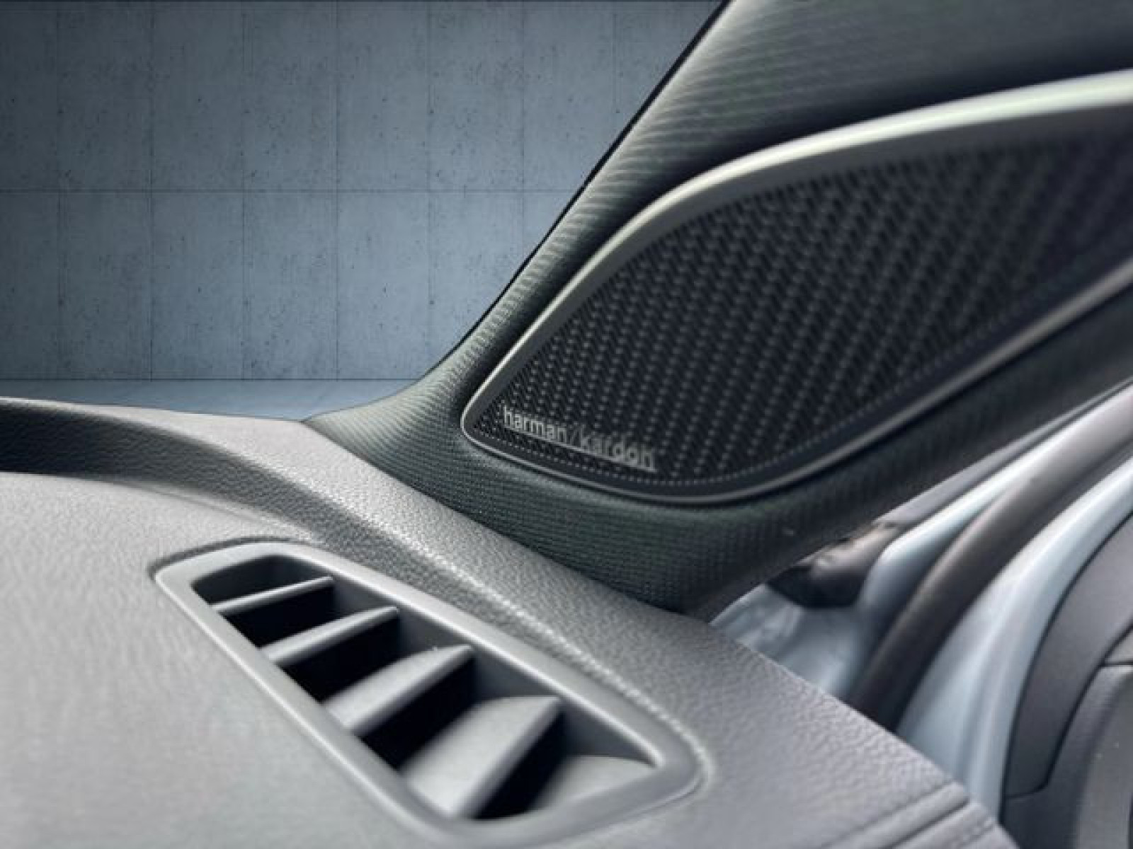 Volkswagen - Passat_26