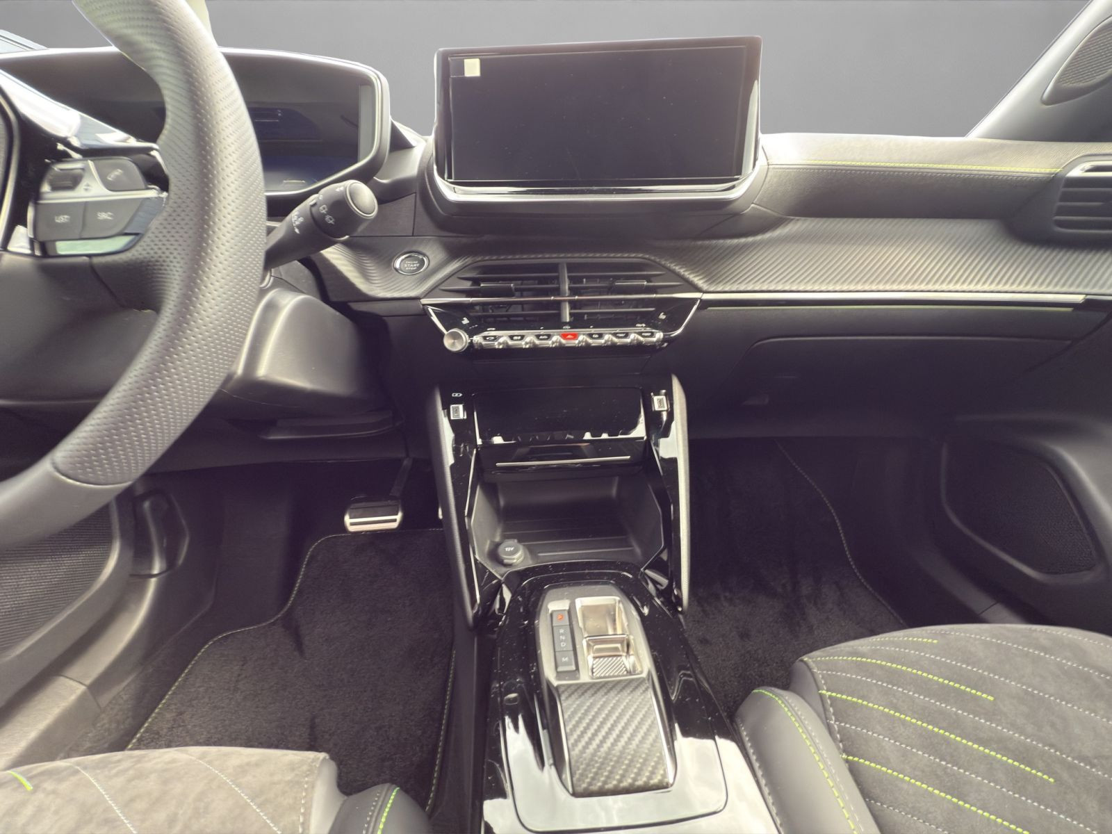 Peugeot - 2008_16
