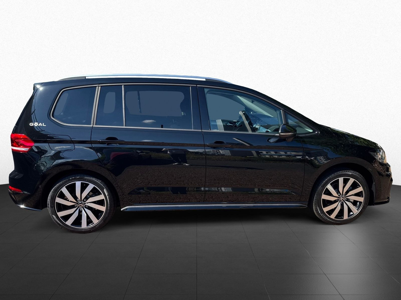 Volkswagen - Touran_8
