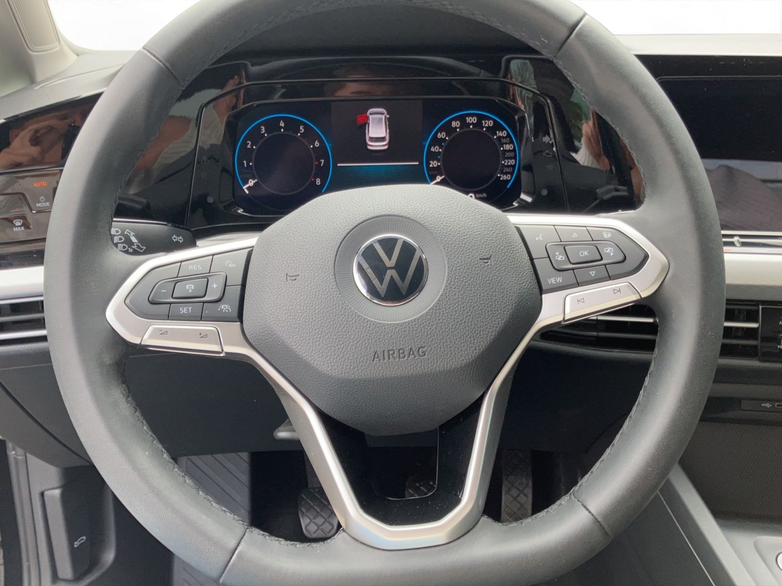 Volkswagen - Golf Variant_13