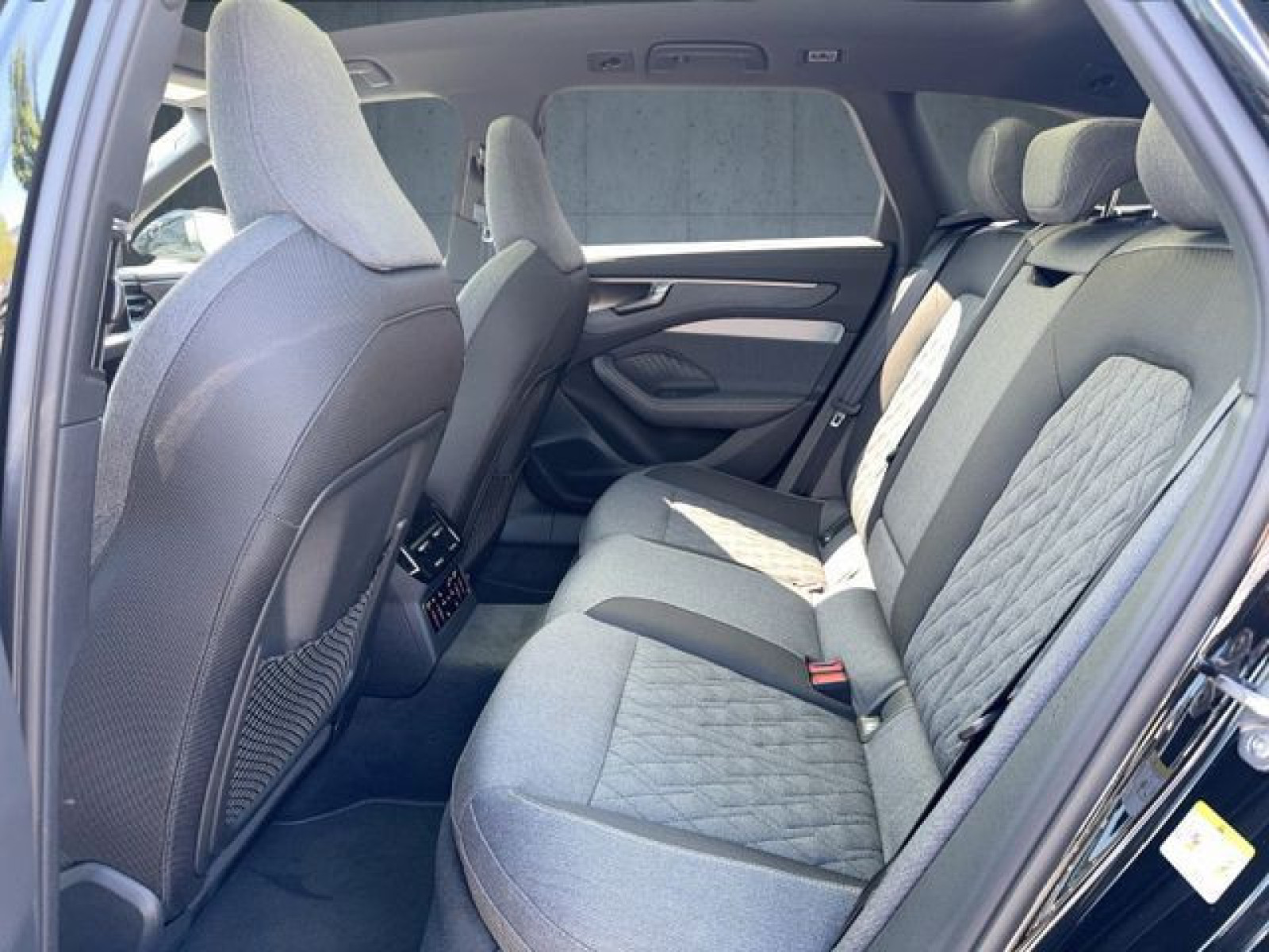 Audi - A6 Avant_15