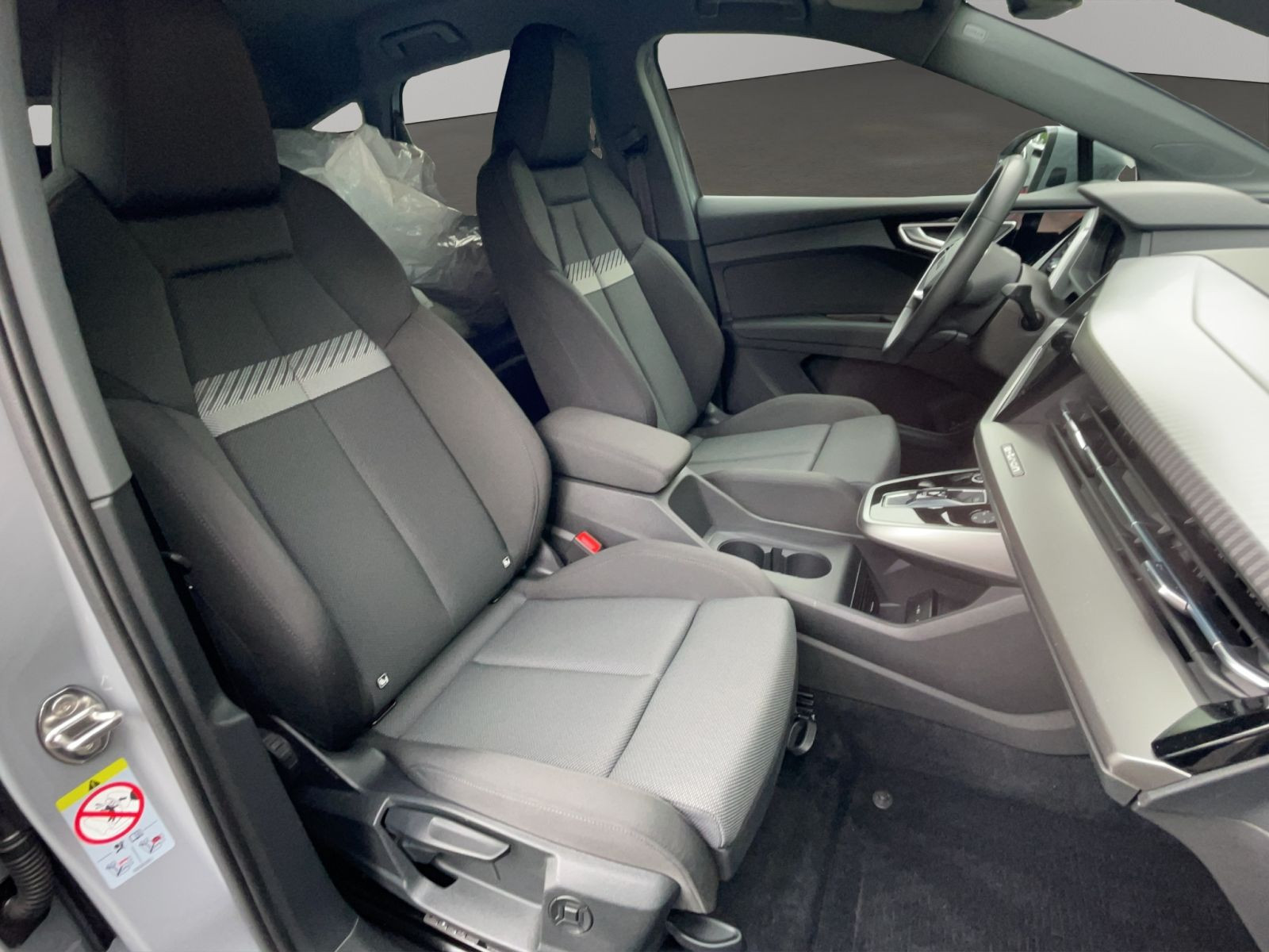 Audi - Q4 Sportback e-tron_19
