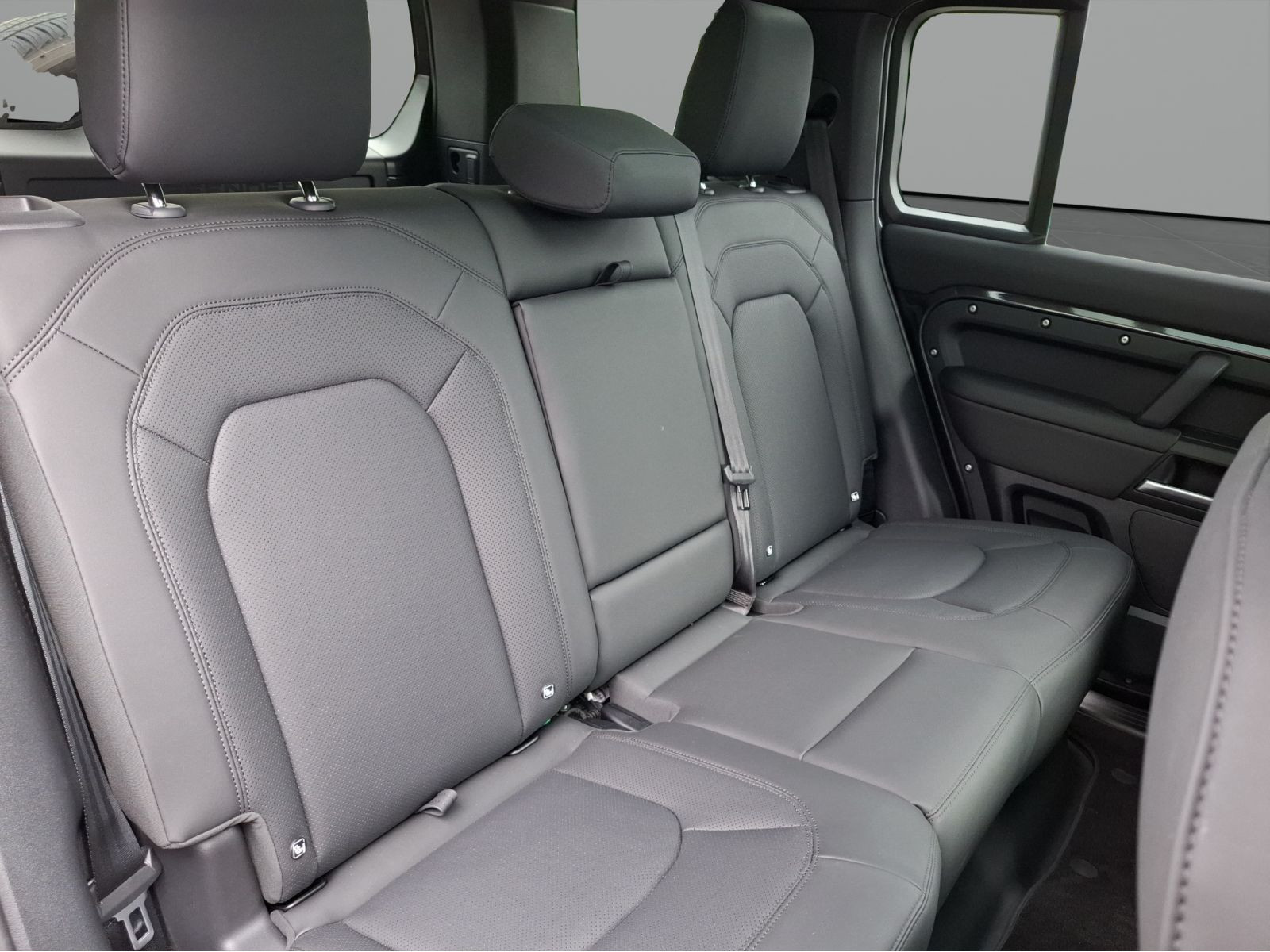 Land Rover - Defender_5