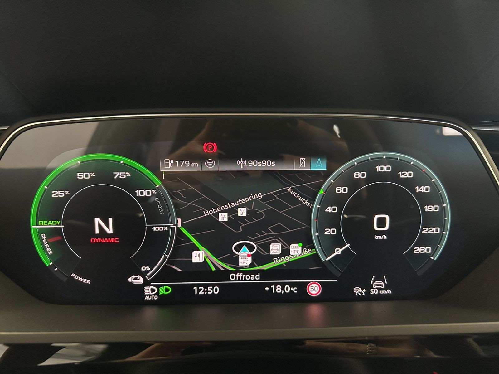 Audi - SQ8 Sportback e-tron_9