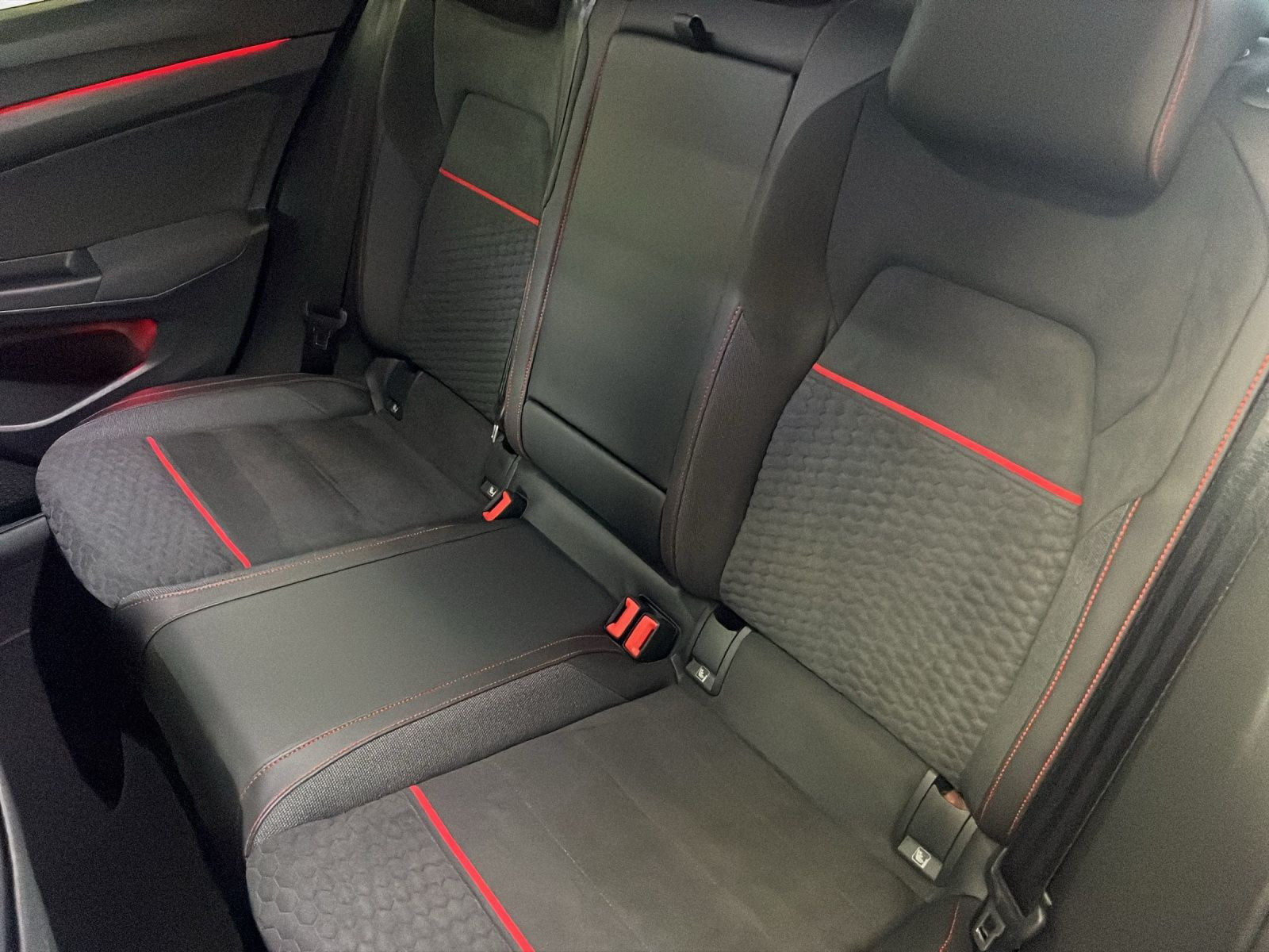 Volkswagen - Golf GTI_20