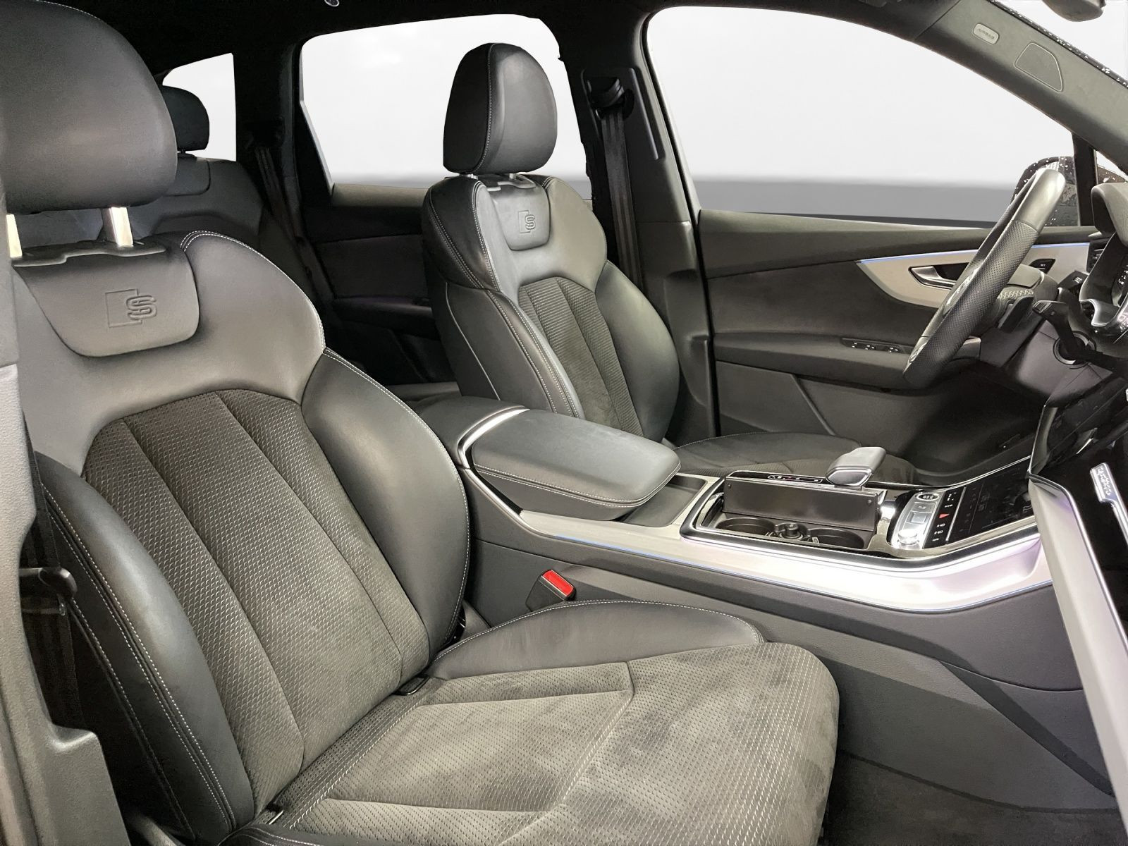 Audi - Q7_18
