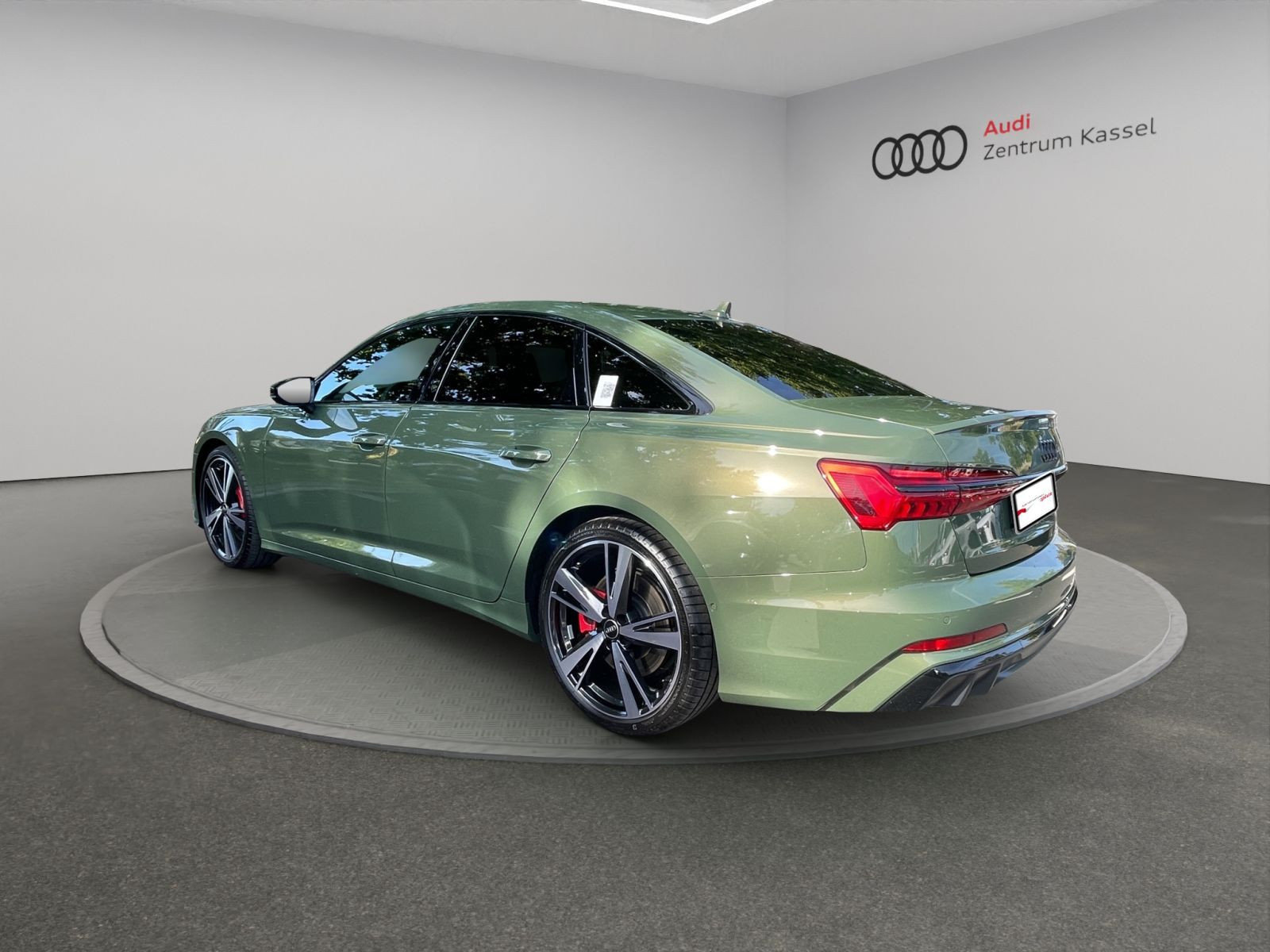 Audi - S6 Limousine_5