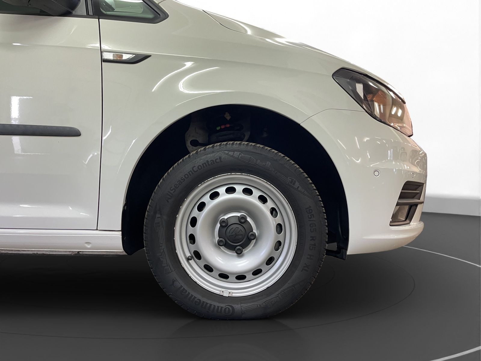 Volkswagen - Caddy Maxi_14