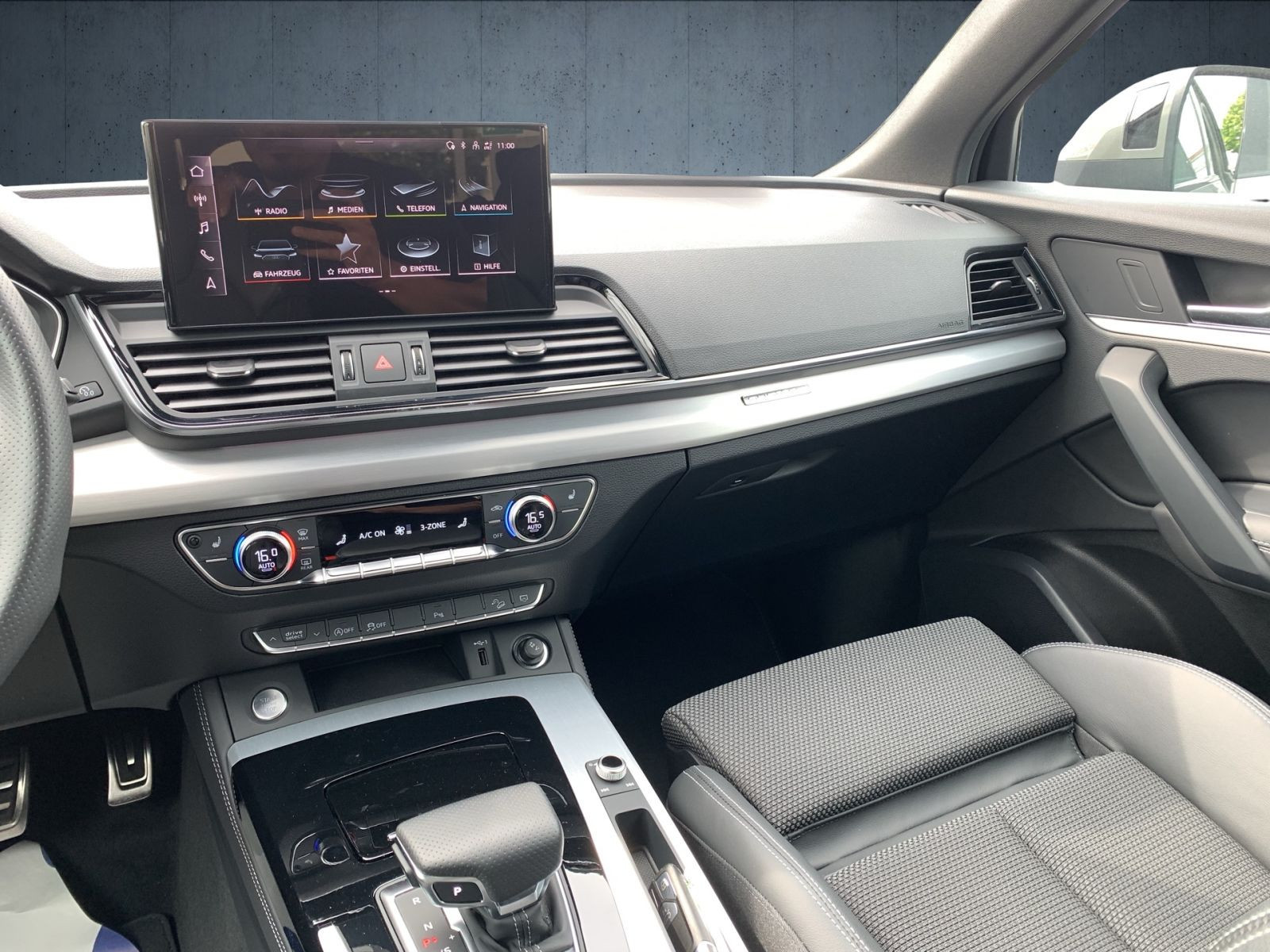 Audi - Q5_24