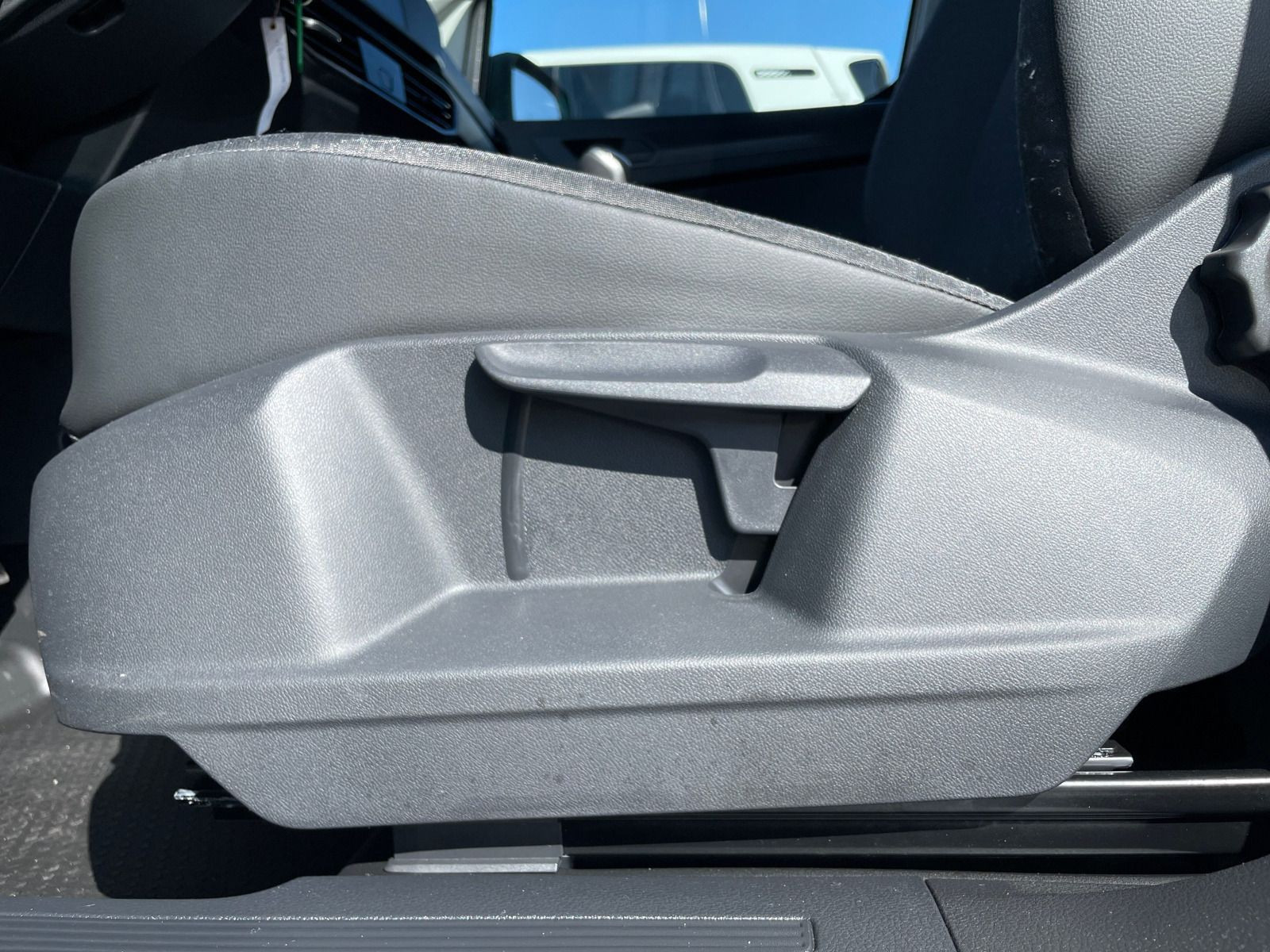 Volkswagen - Caddy Cargo_14