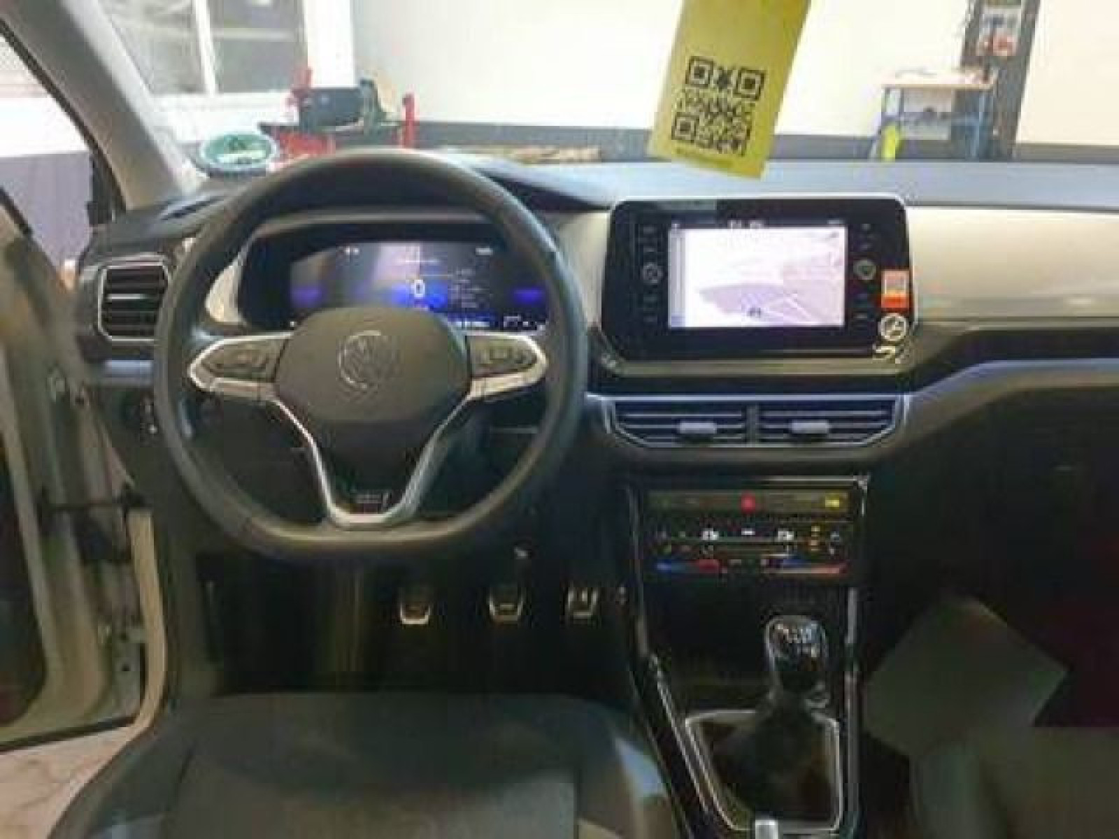 Volkswagen - T-Cross_3
