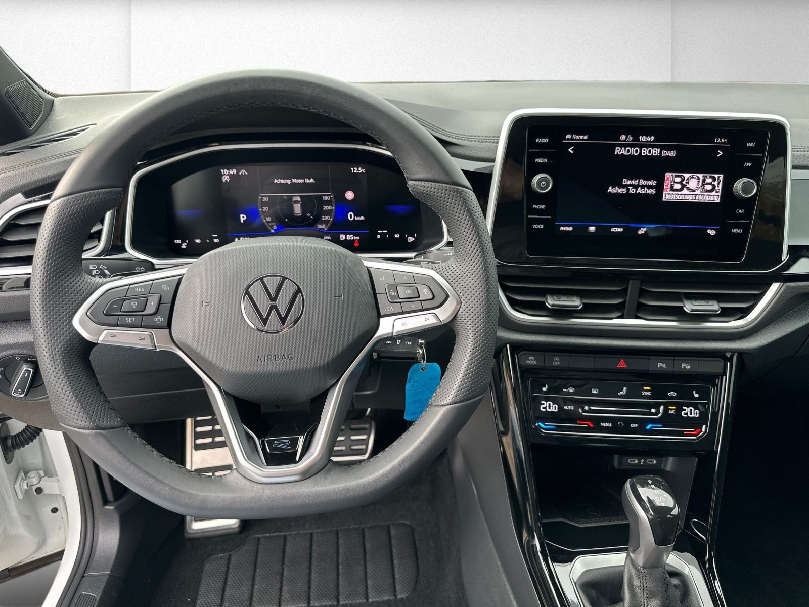Volkswagen - T-Roc_13