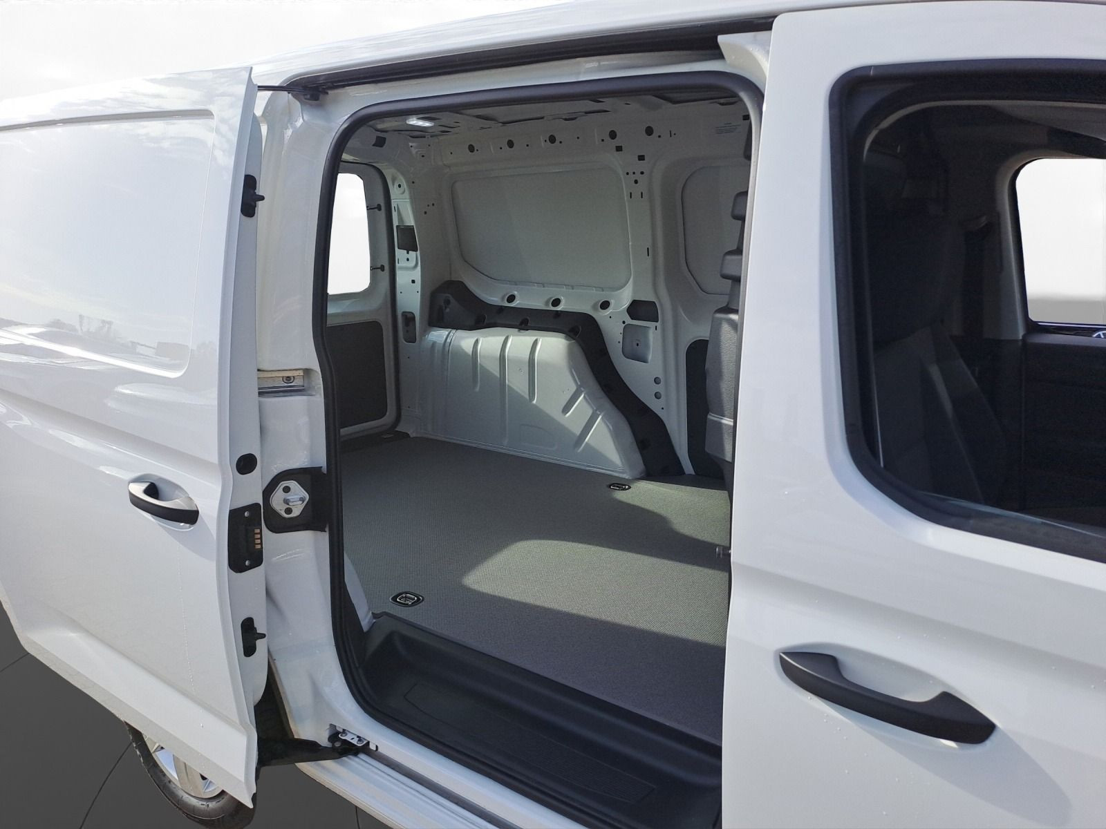 Volkswagen - Caddy Maxi_17