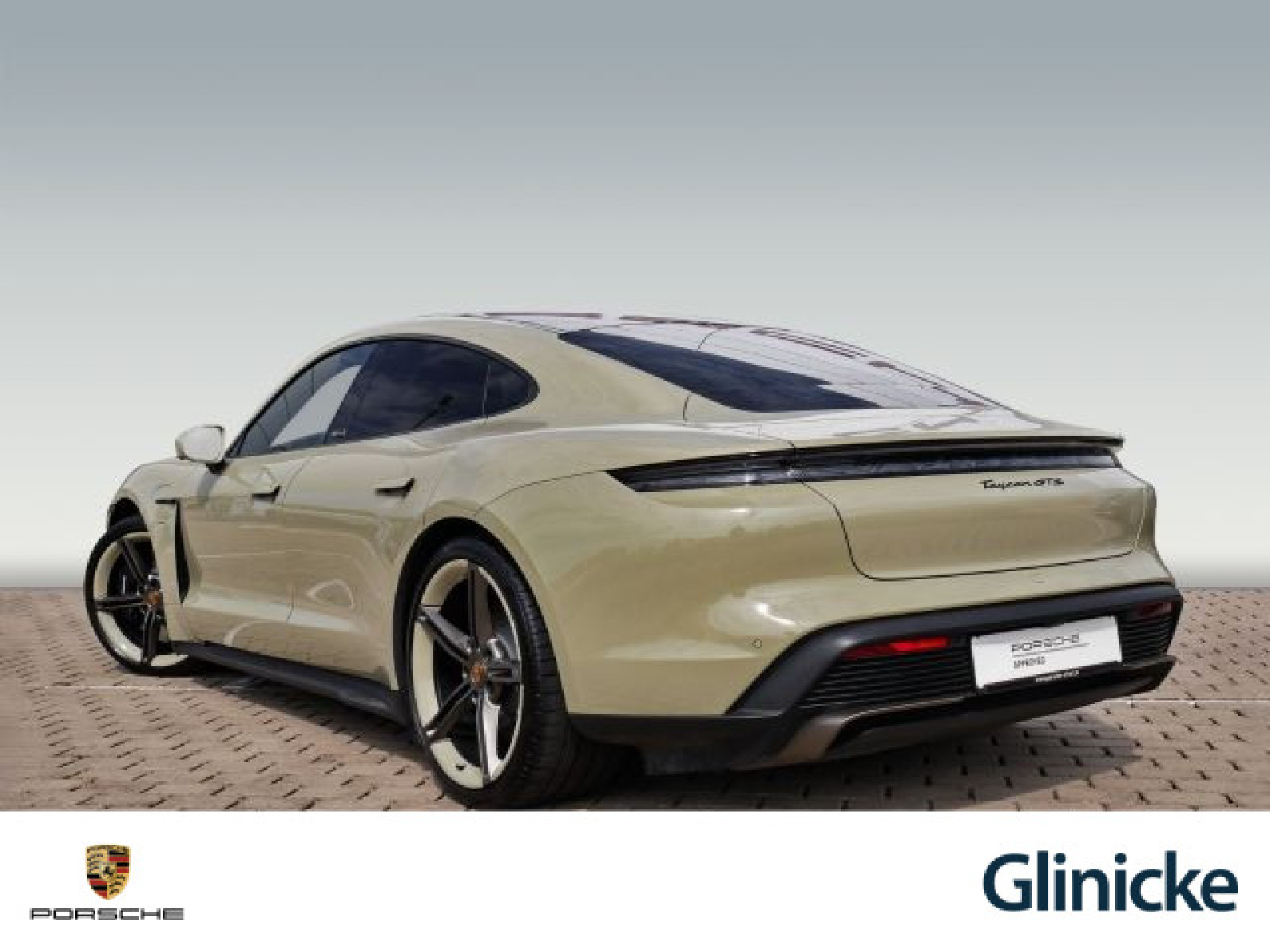 Porsche - Taycan_3