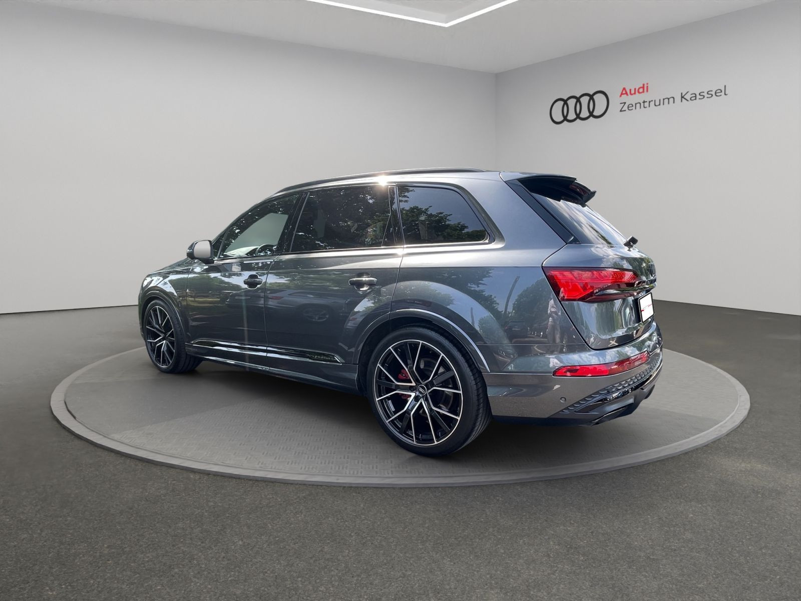 Audi - Q7_3