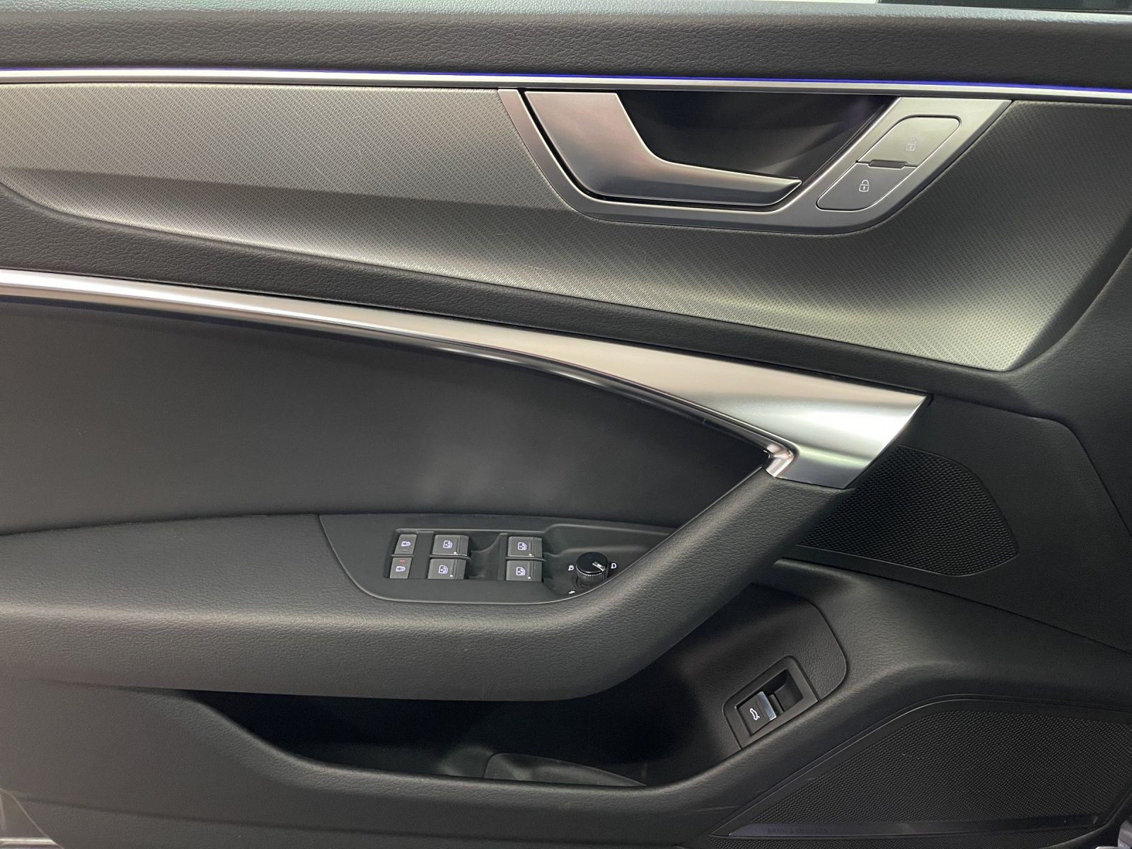Audi - A6 Avant_10