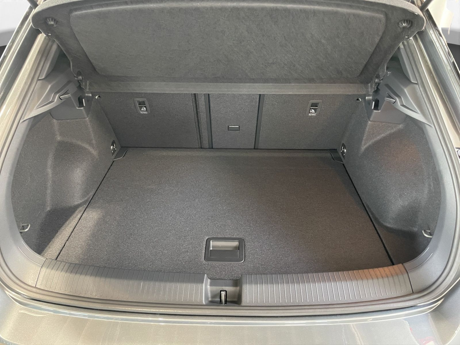 Volkswagen - T-Roc_12