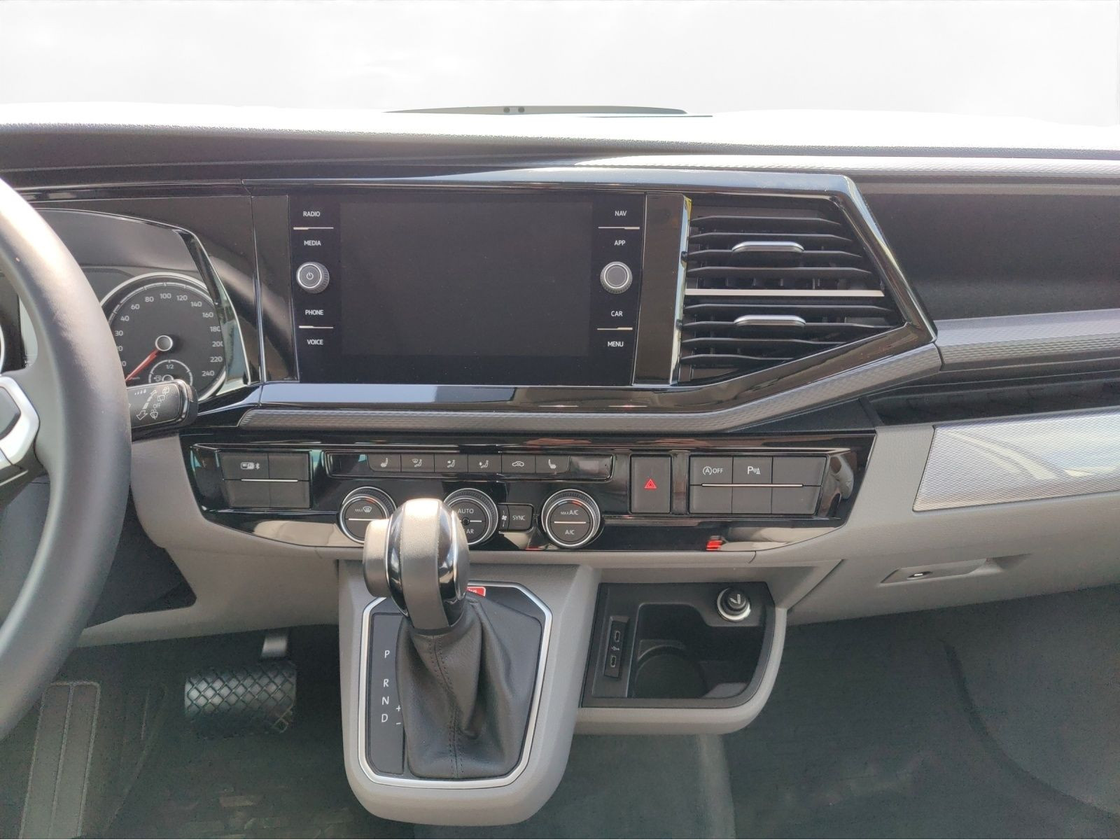 Volkswagen - T6.1 California_7