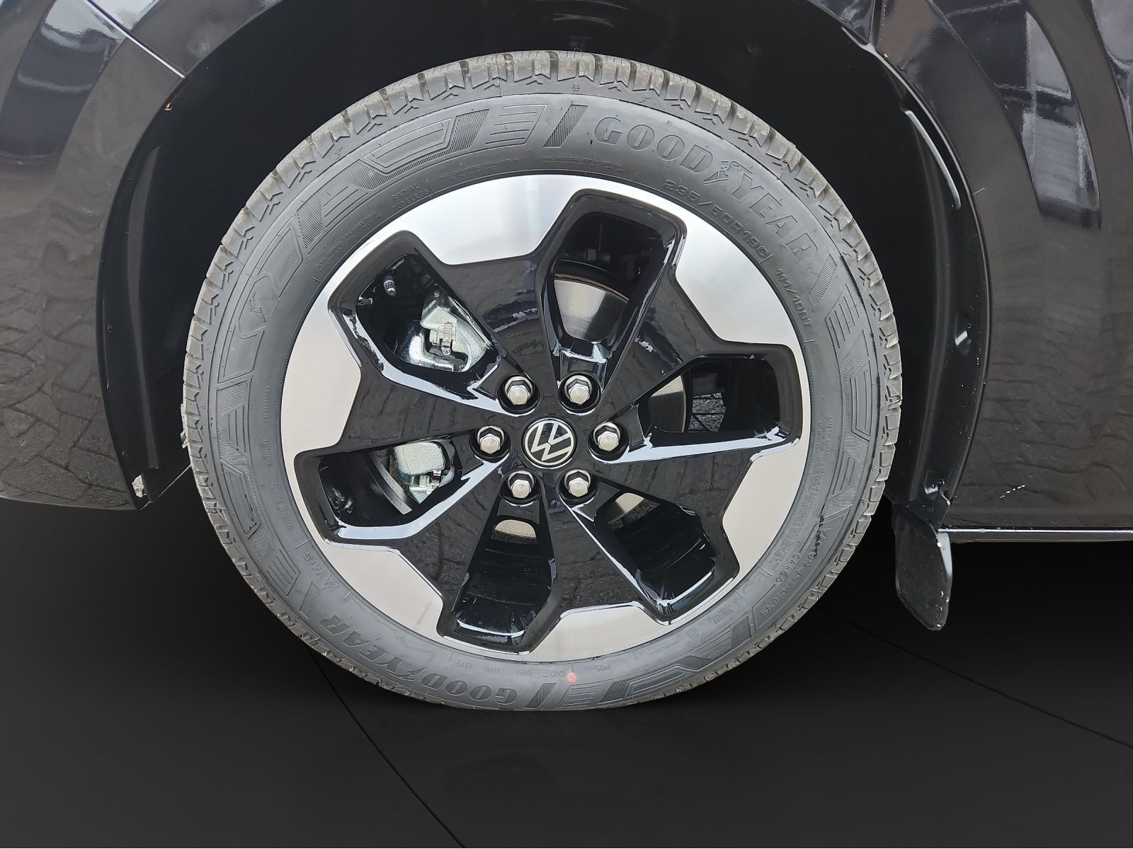 Volkswagen - Caravelle_8