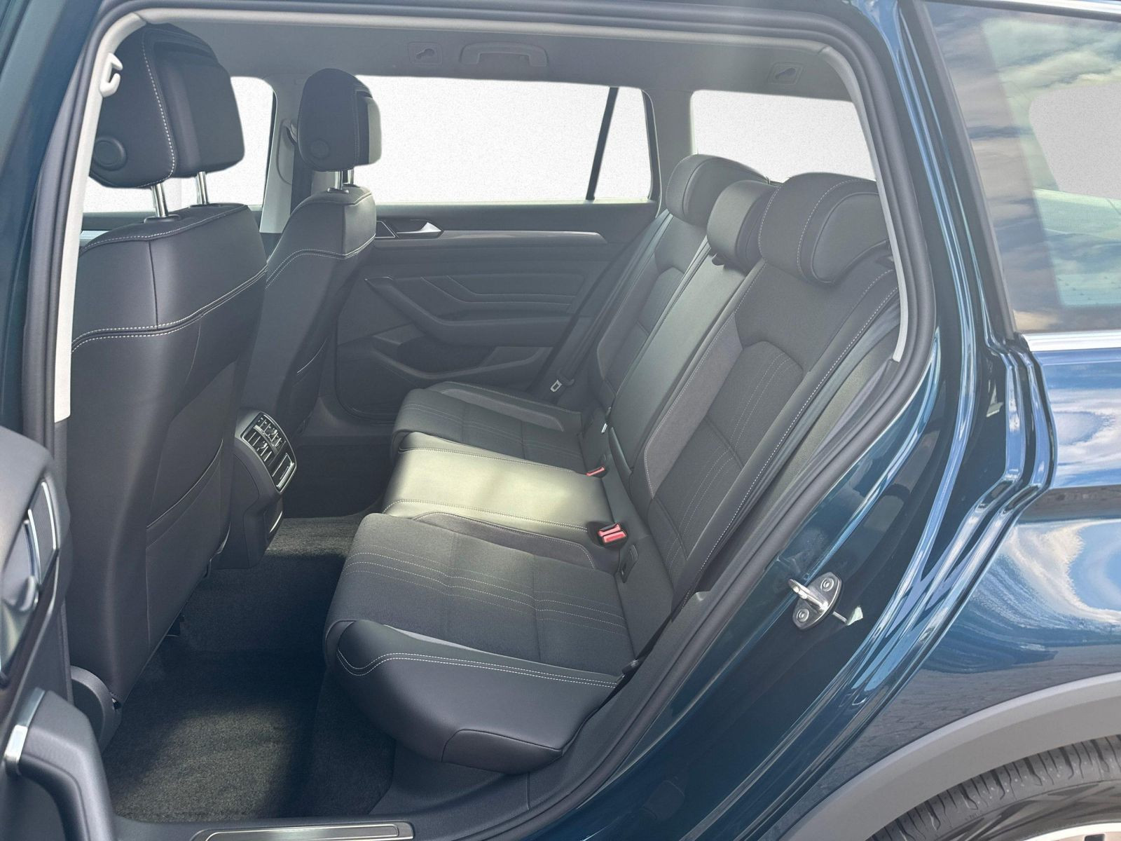 Volkswagen - Passat Alltrack_14