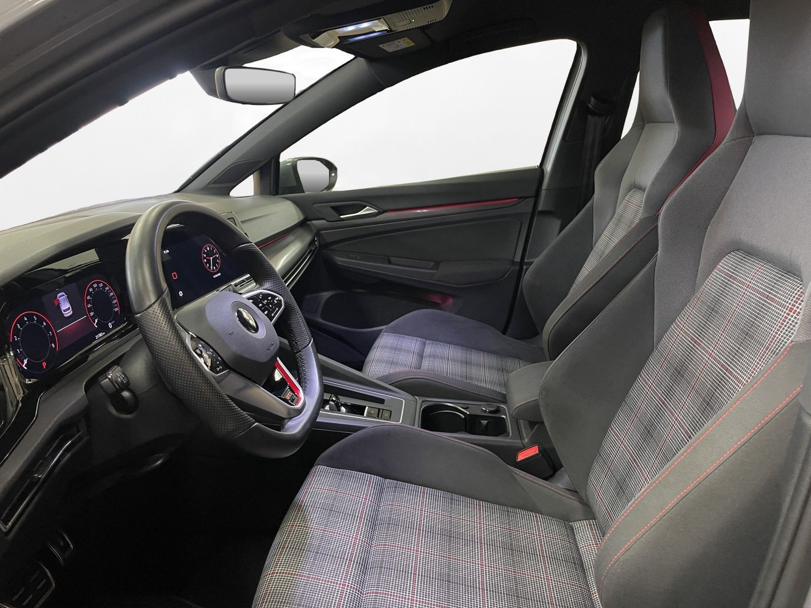 Volkswagen - Golf GTI_17