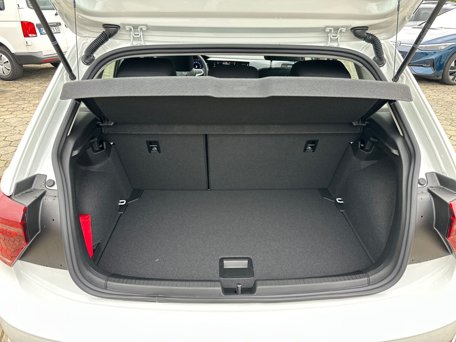 Volkswagen - Polo_21