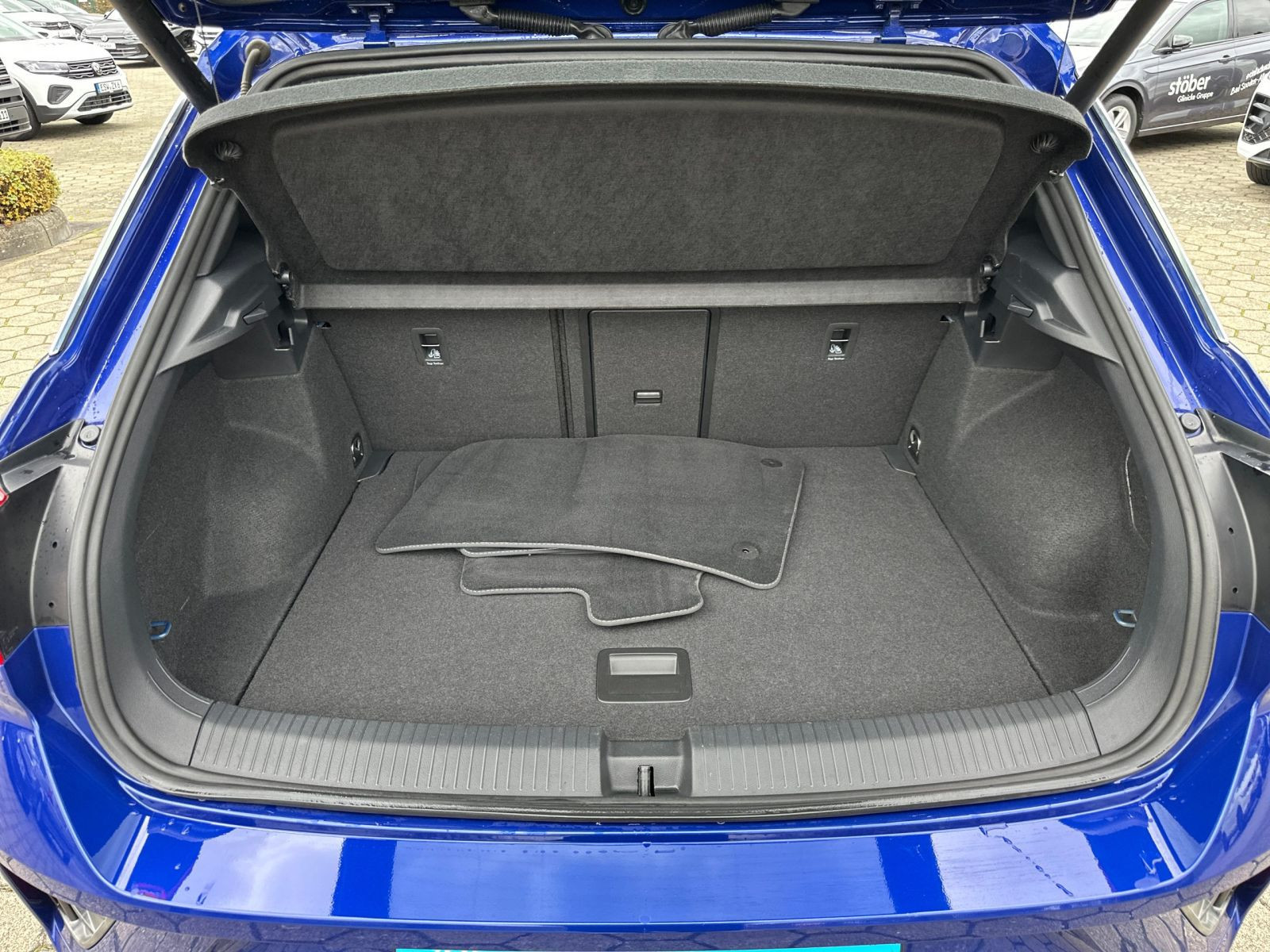 Volkswagen - T-Roc_21